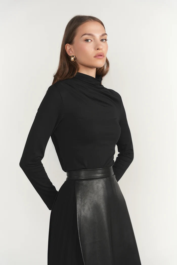 APP-F26-1273 BLACK PO TURTLENECK