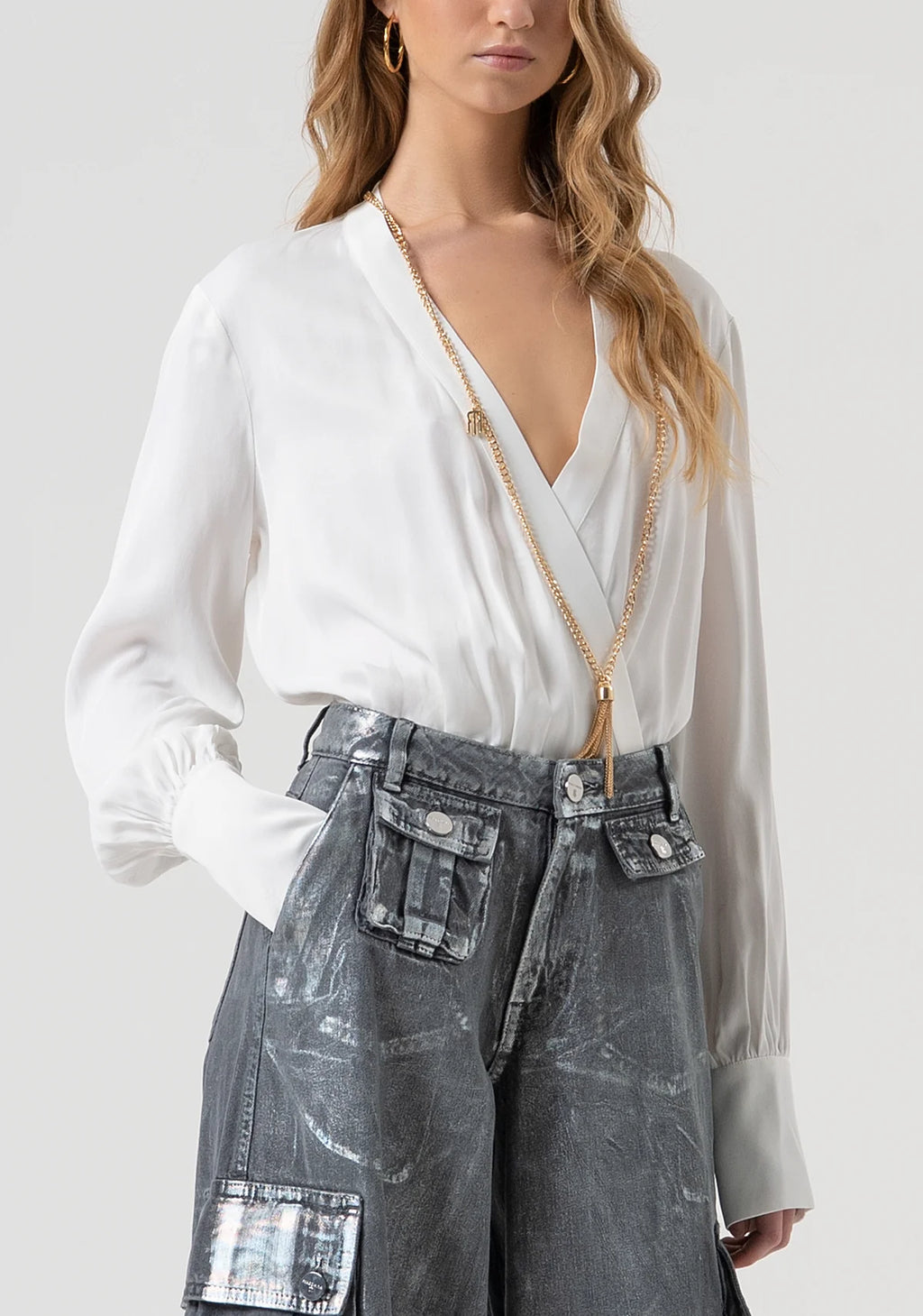 FCM-FR25WT5004W4 BLACK CROSSOVER BLOUSE