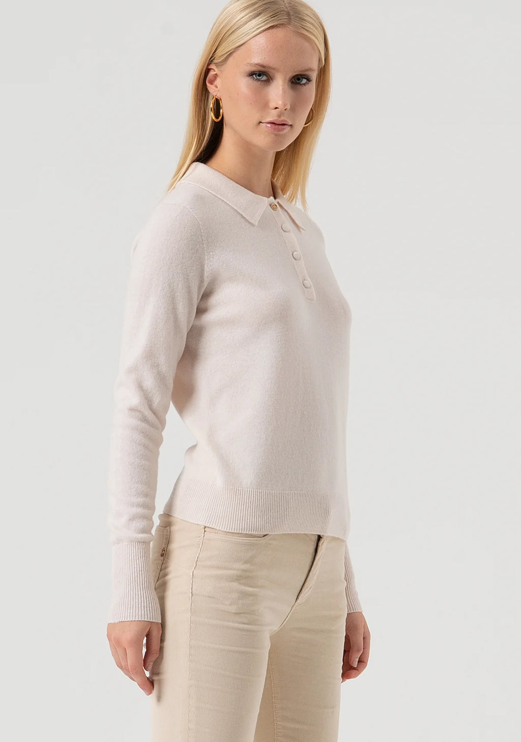 FCM-FR25WT7008K4 CREAM KNIT TOP