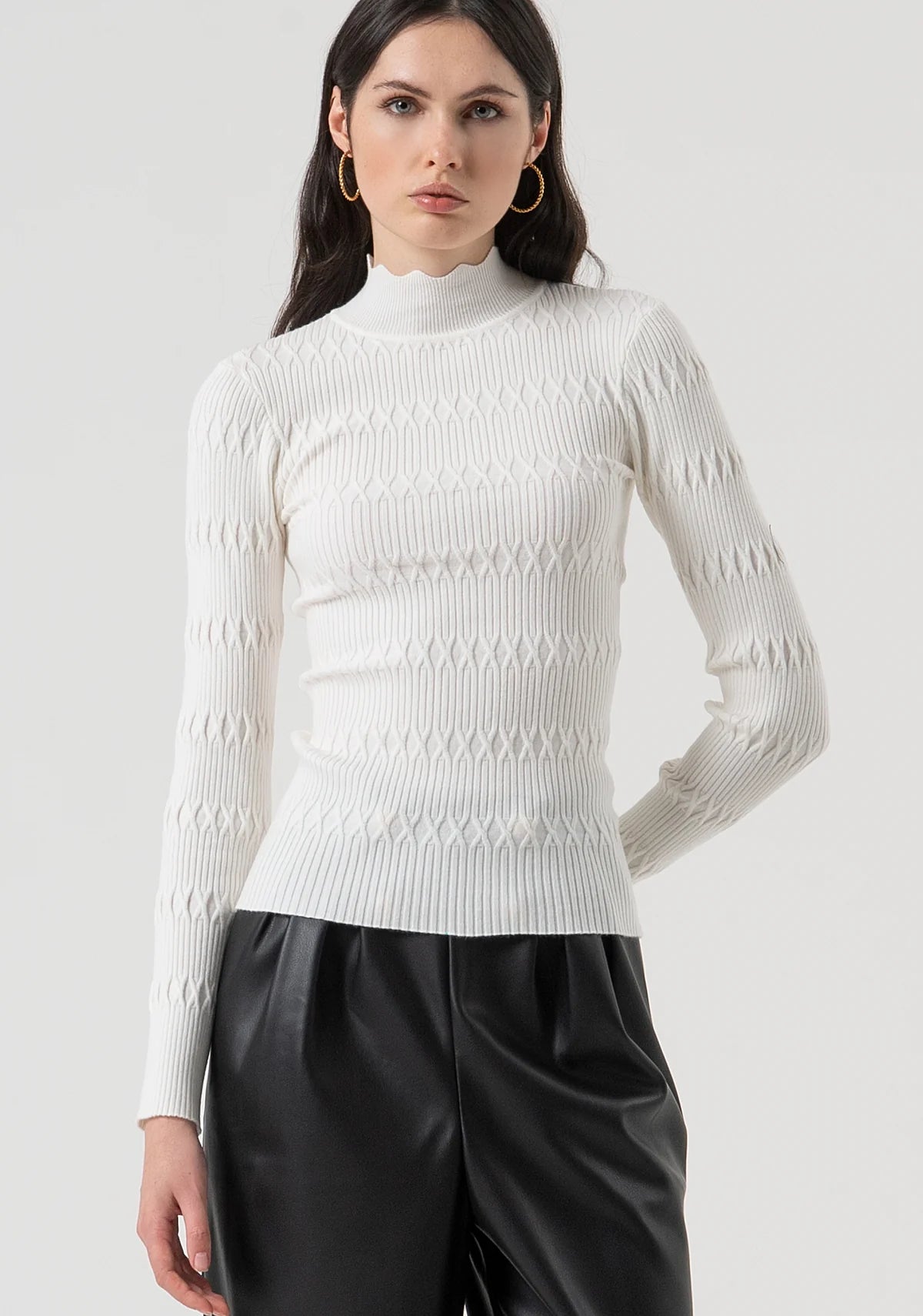 FCM-FR25WT7042K5 CREAM POLO NECK