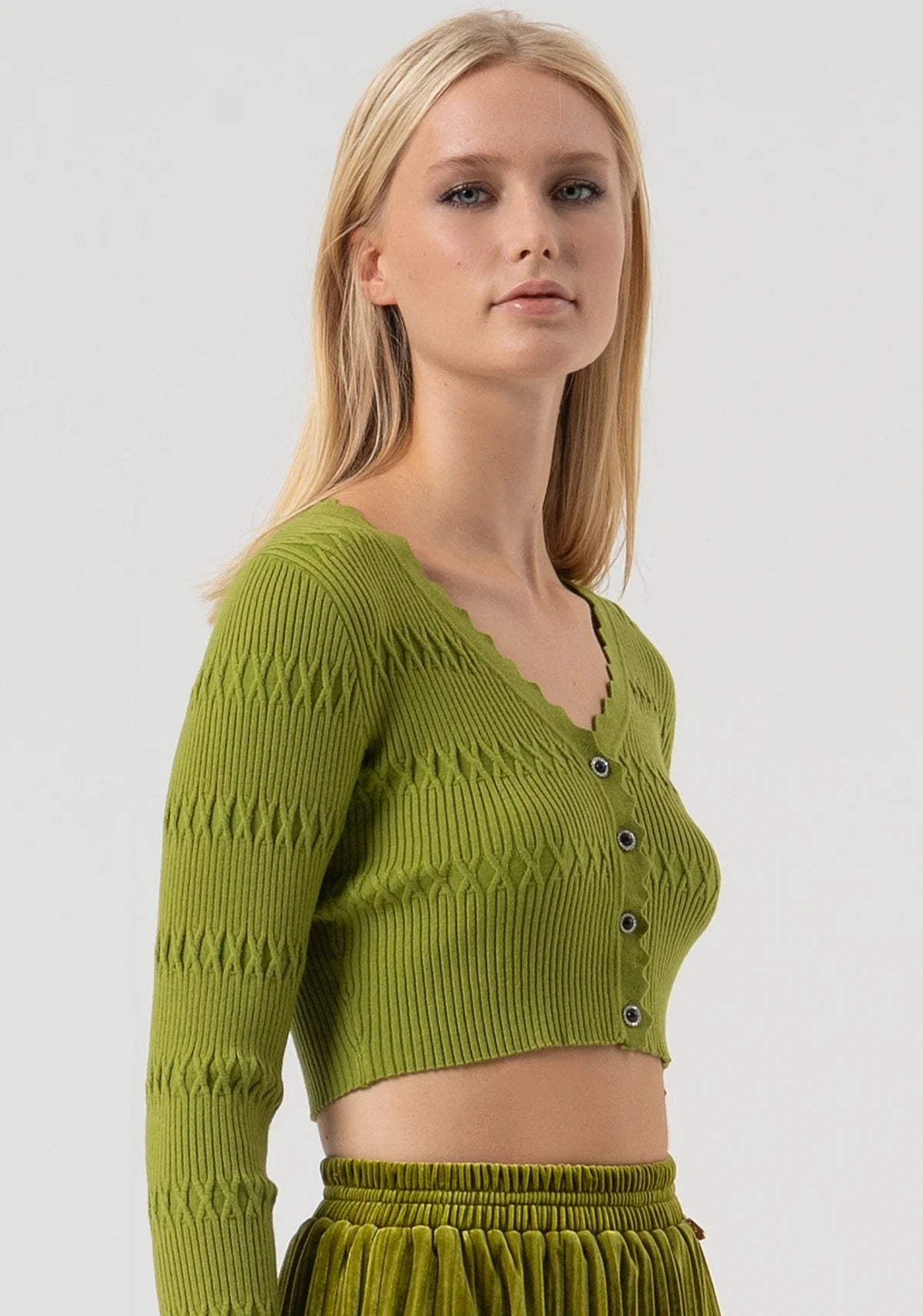 FCM-FR25WT8018K5 BLACK CROP CARDIGAN