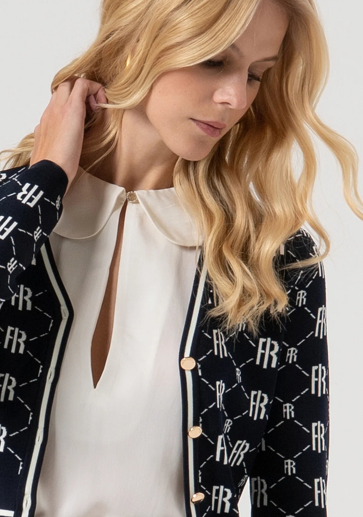 FCM-FR25WT8036K4 BLACK CARDIGAN