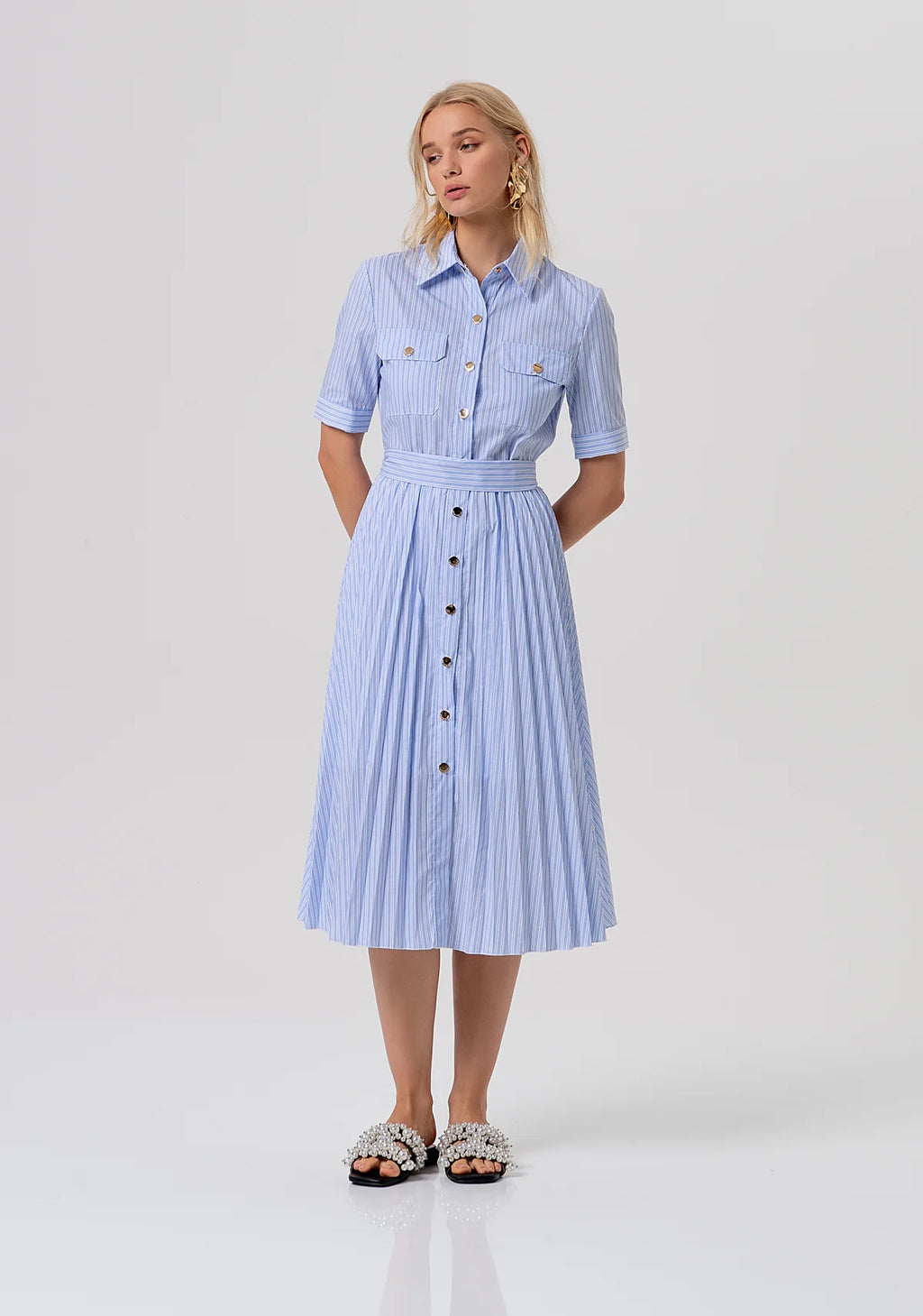 FCM-FR26D4003W6 WHITE PINTRIPE PLEATED DRE