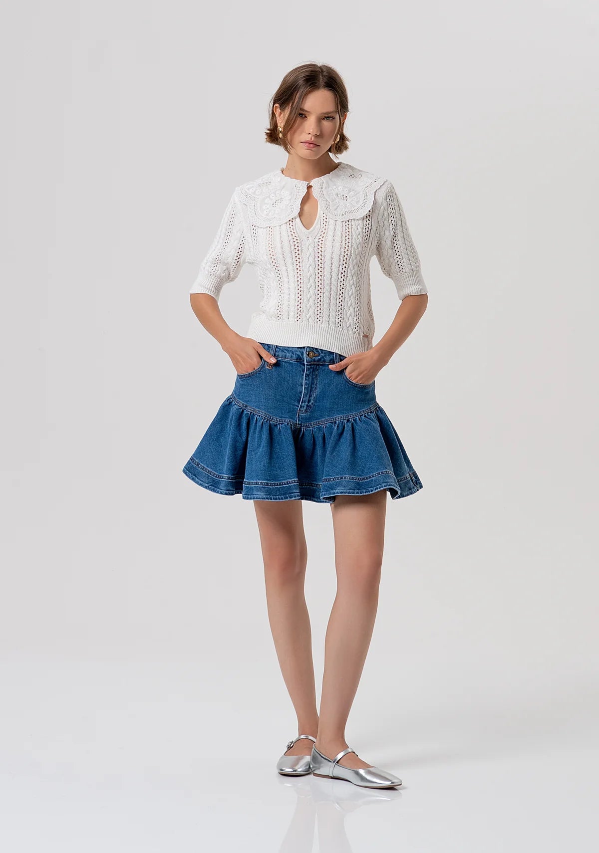 FCM-FR26ST7015K4 CREAM LACE COLLAR TOP