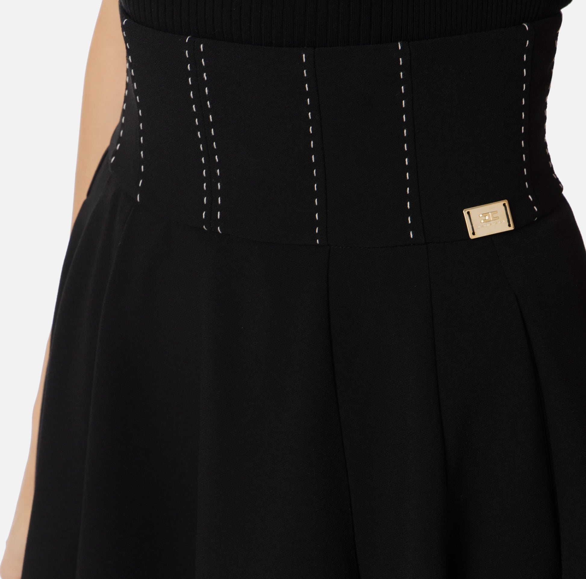 ELS-GO08151 BLACK CIRCLE TOPSTICHING SKIRT