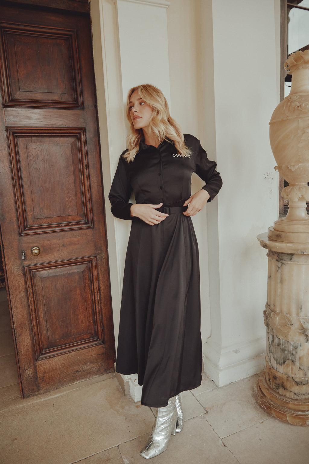 NOI-H4074 BLACK SATIN GEM POCKET DRESS