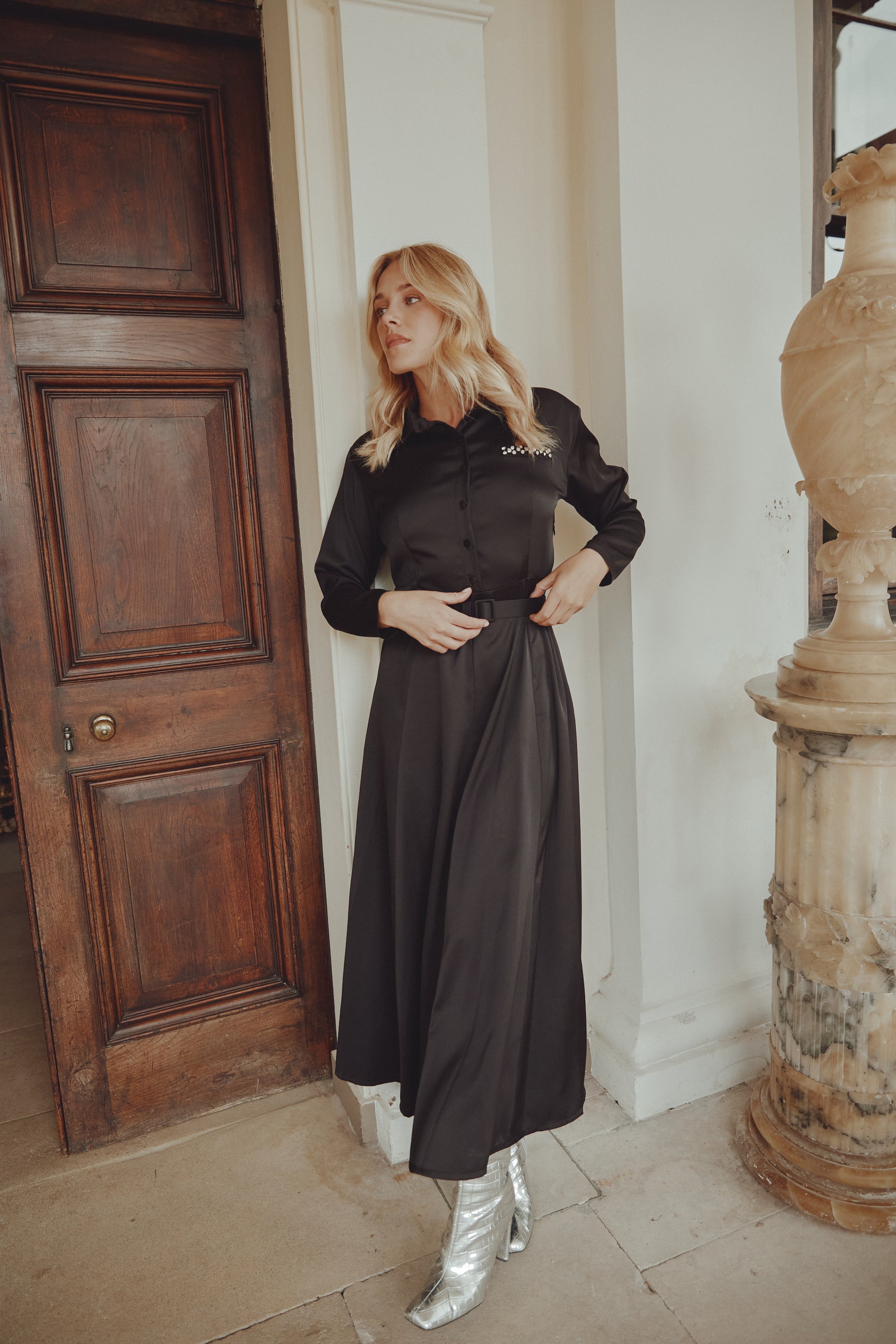 NOI-H4074 BLACK SATIN GEM POCKET DRESS