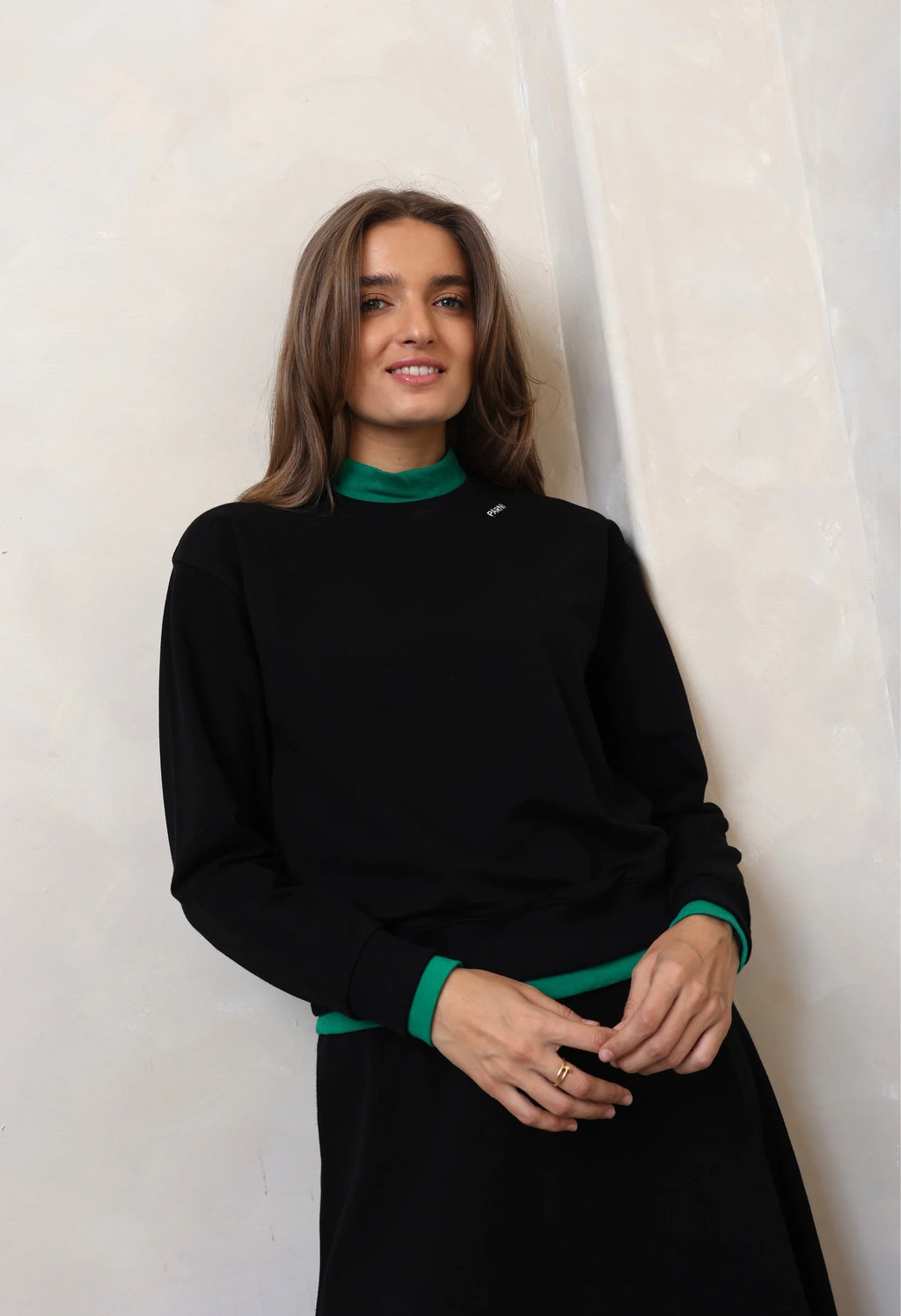 PAR-T474 BLACK MOCK NECK SWEATSHIRT