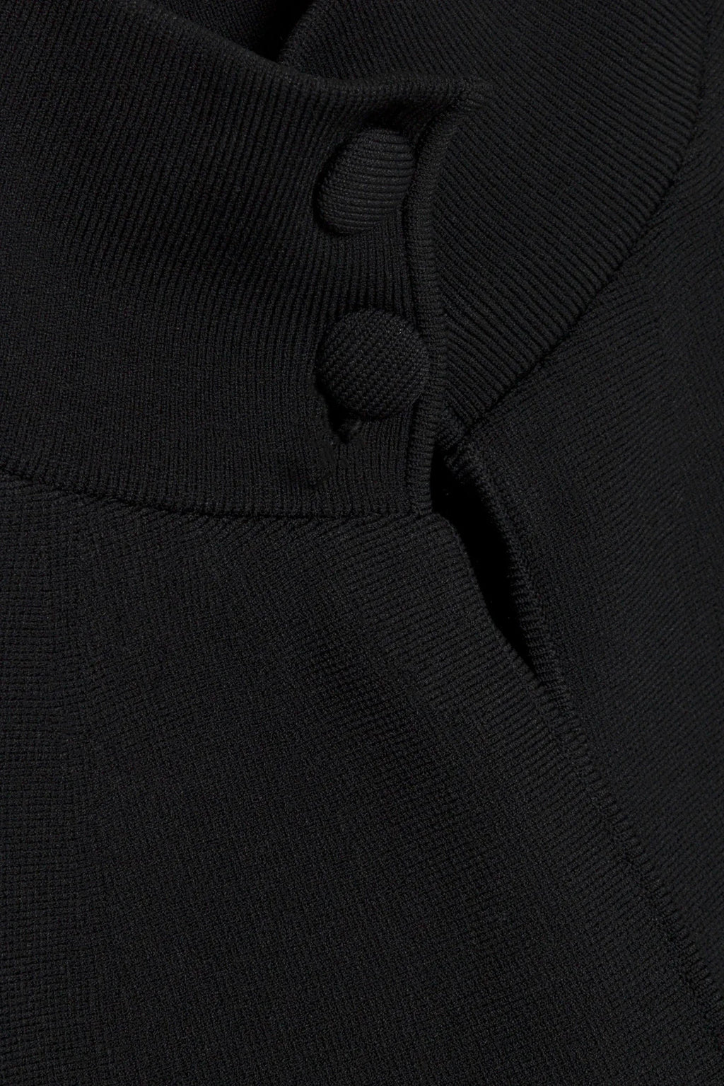 SMK-526-6066 ELLINGTON BLACK CAPE
