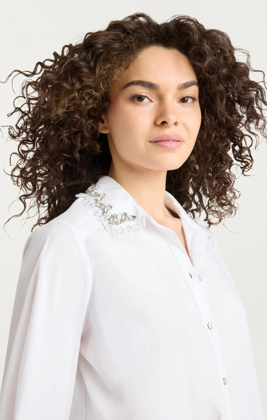 CQS-ZW22203044Z WHITE GEMSTONE SHIRT