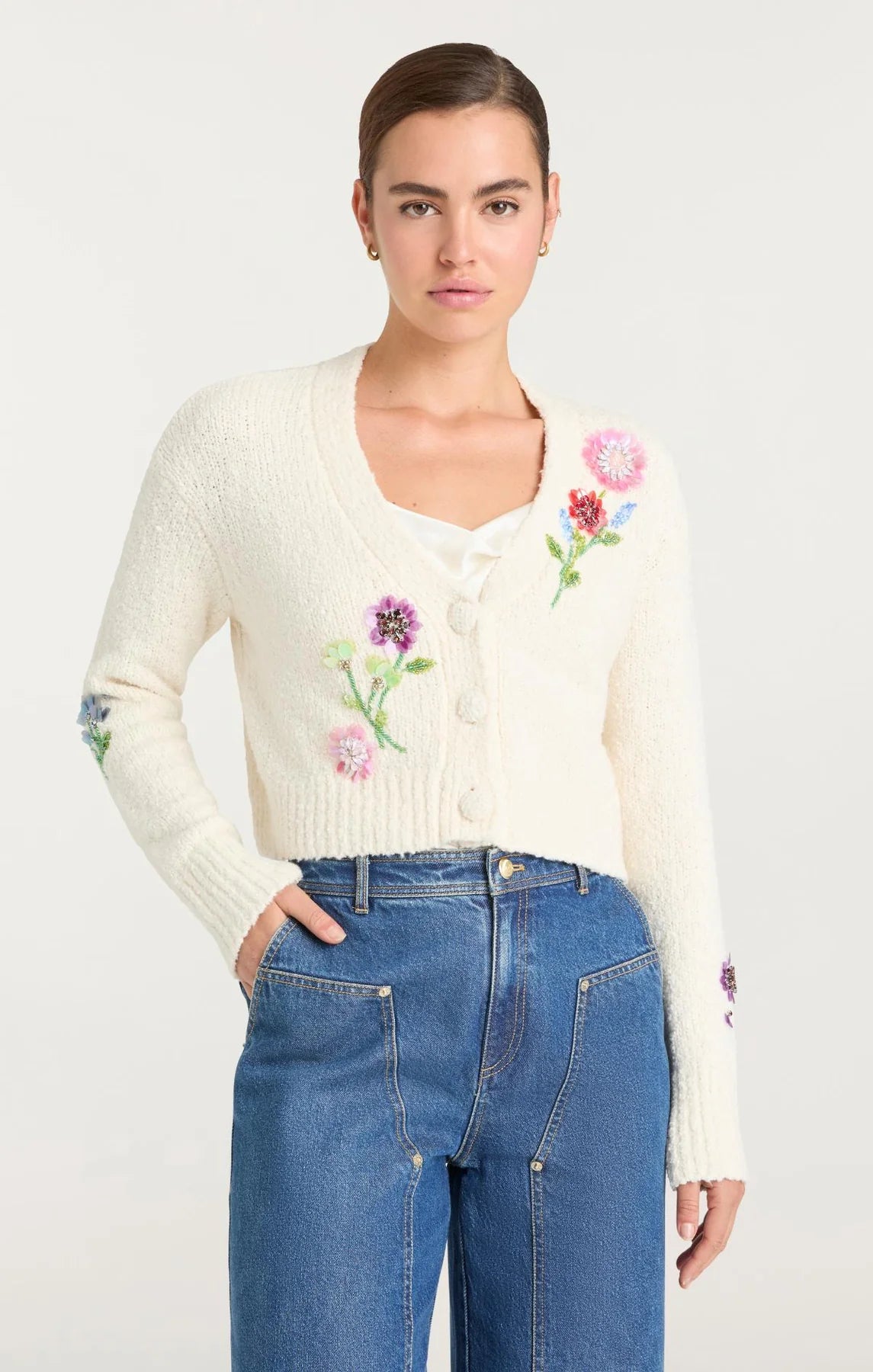 CQS-ZK12209496Z IVORY EMBROIDERED V-NECK CARDIGAN