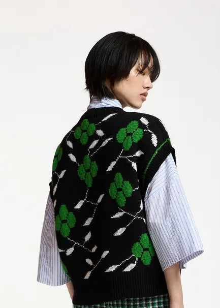 ESA-KARRE BLACK&GREEN EMBROIDERED VEST