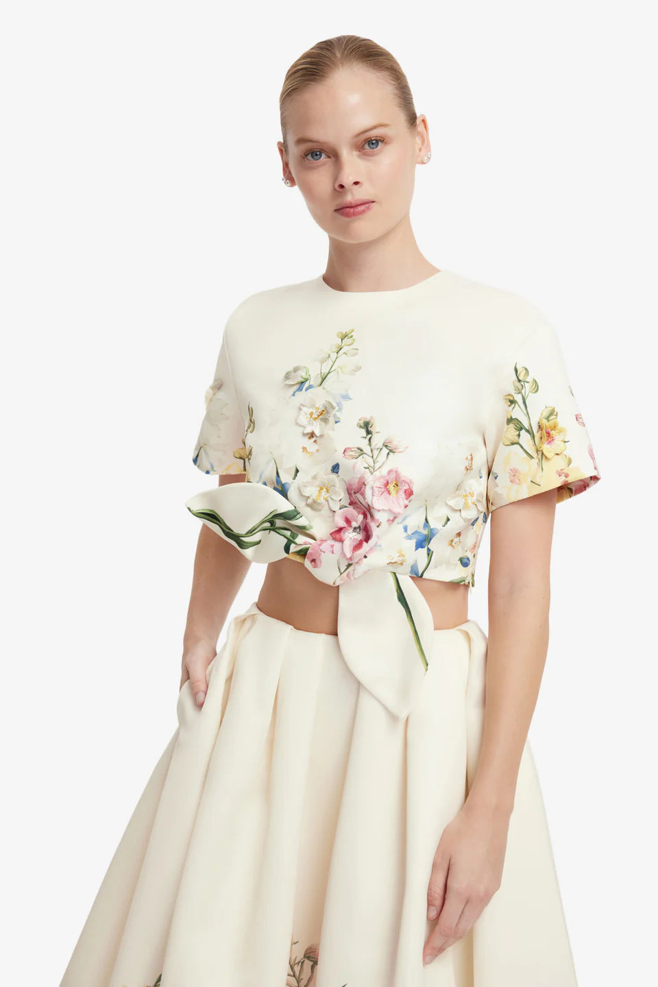 LEO-LLFW20 RILEY CREAM EMBROIDERED SLEEVE TOP