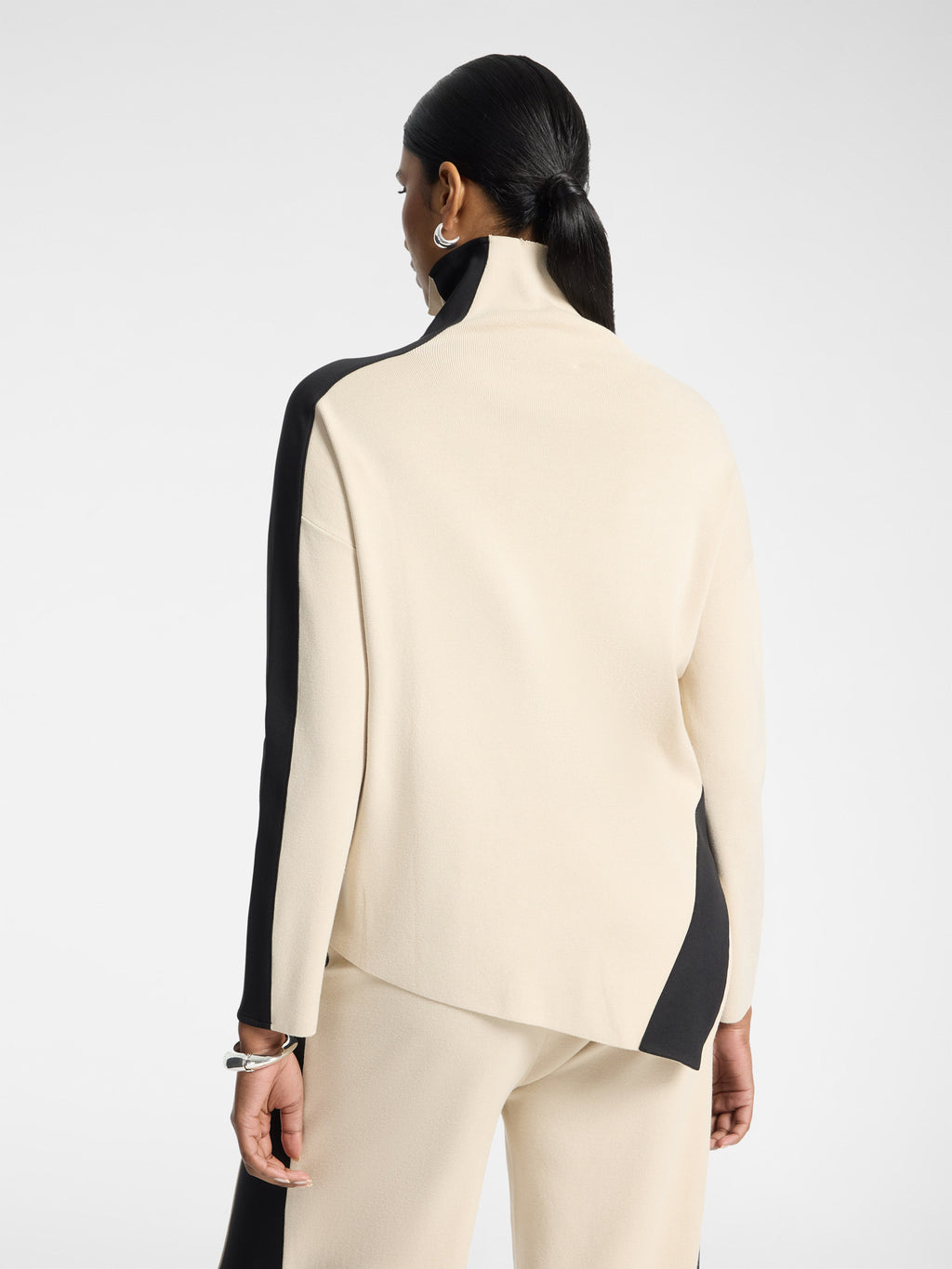 ELM-M111Z0008 CLAY&BLACK P.NECK ASYMMETRIC
