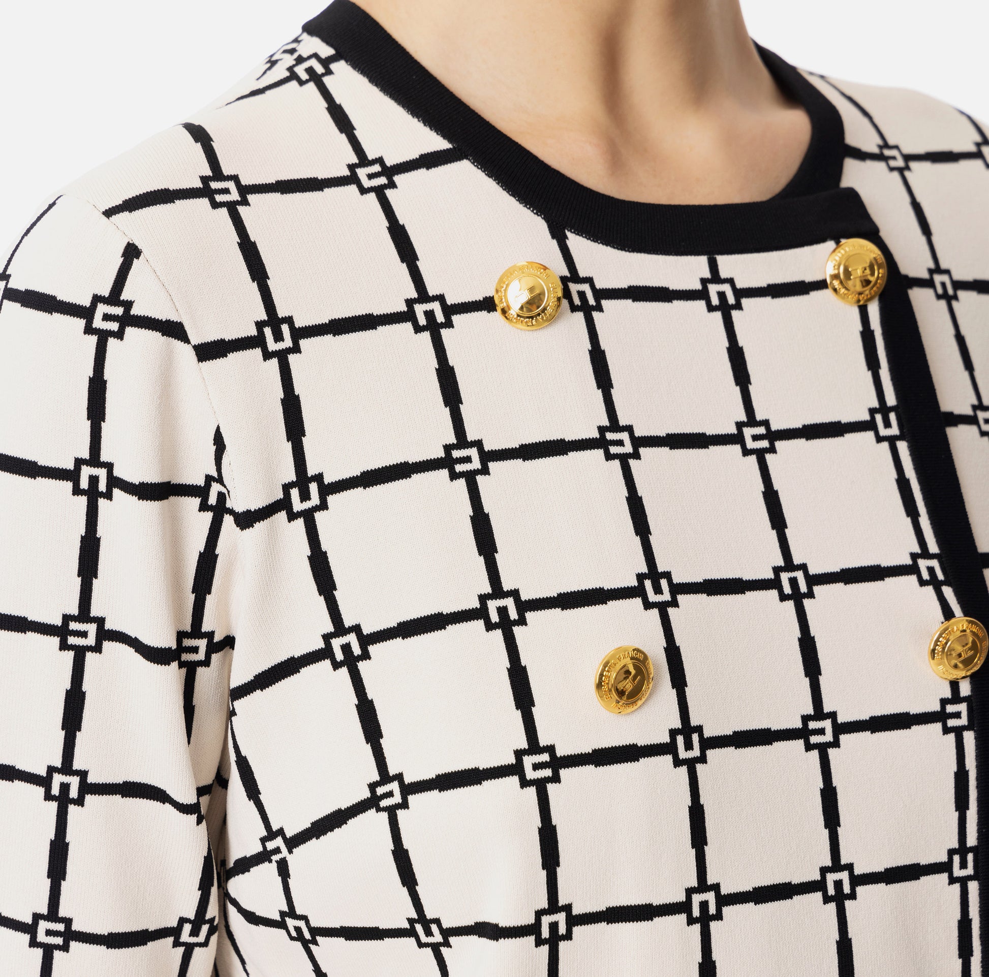 ELS-MK60B51 CREAM&BLACK LOGO BUTTON TOP