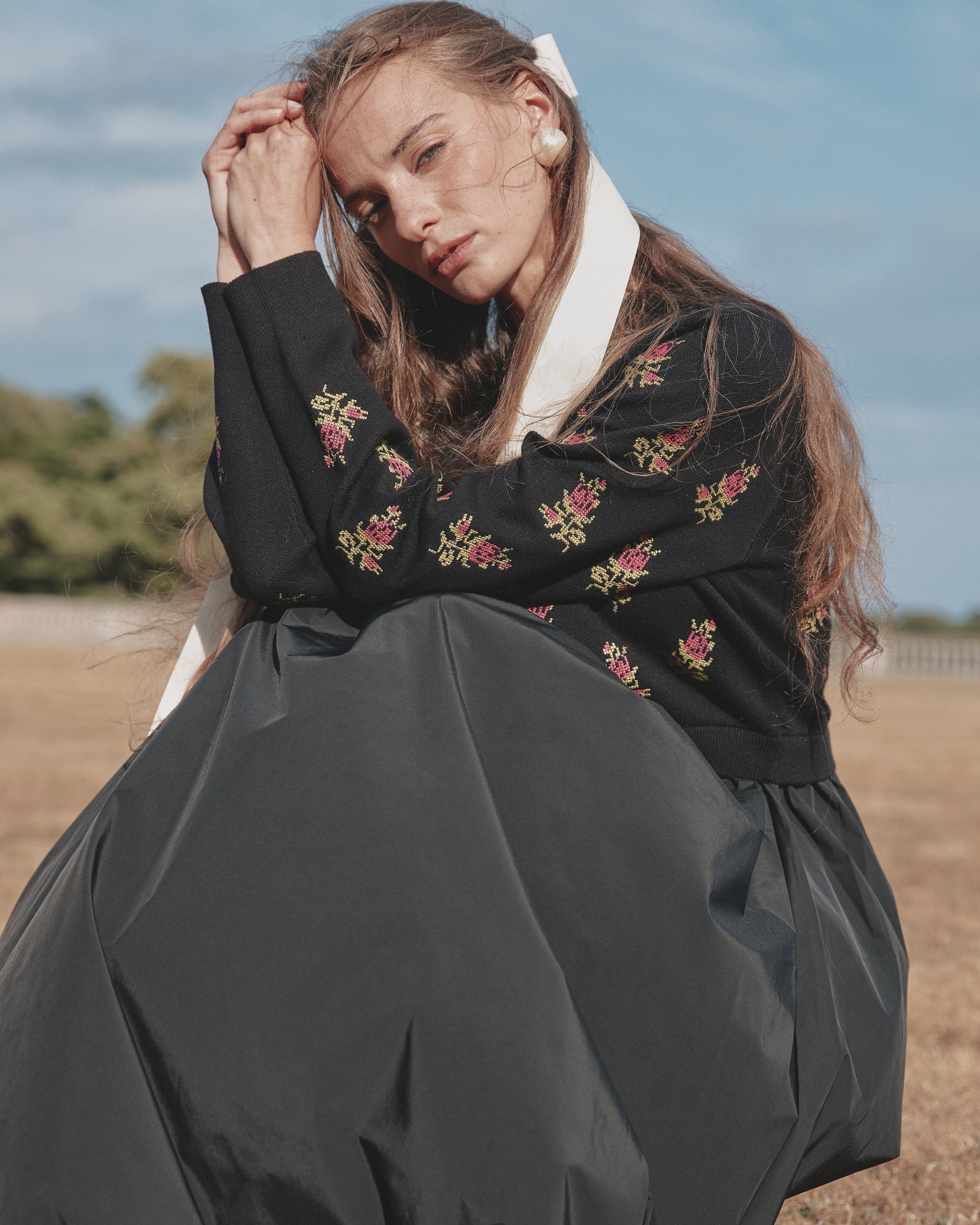 NOI-NR-354 BLACK&PINK FLORAL CARDI DRESS