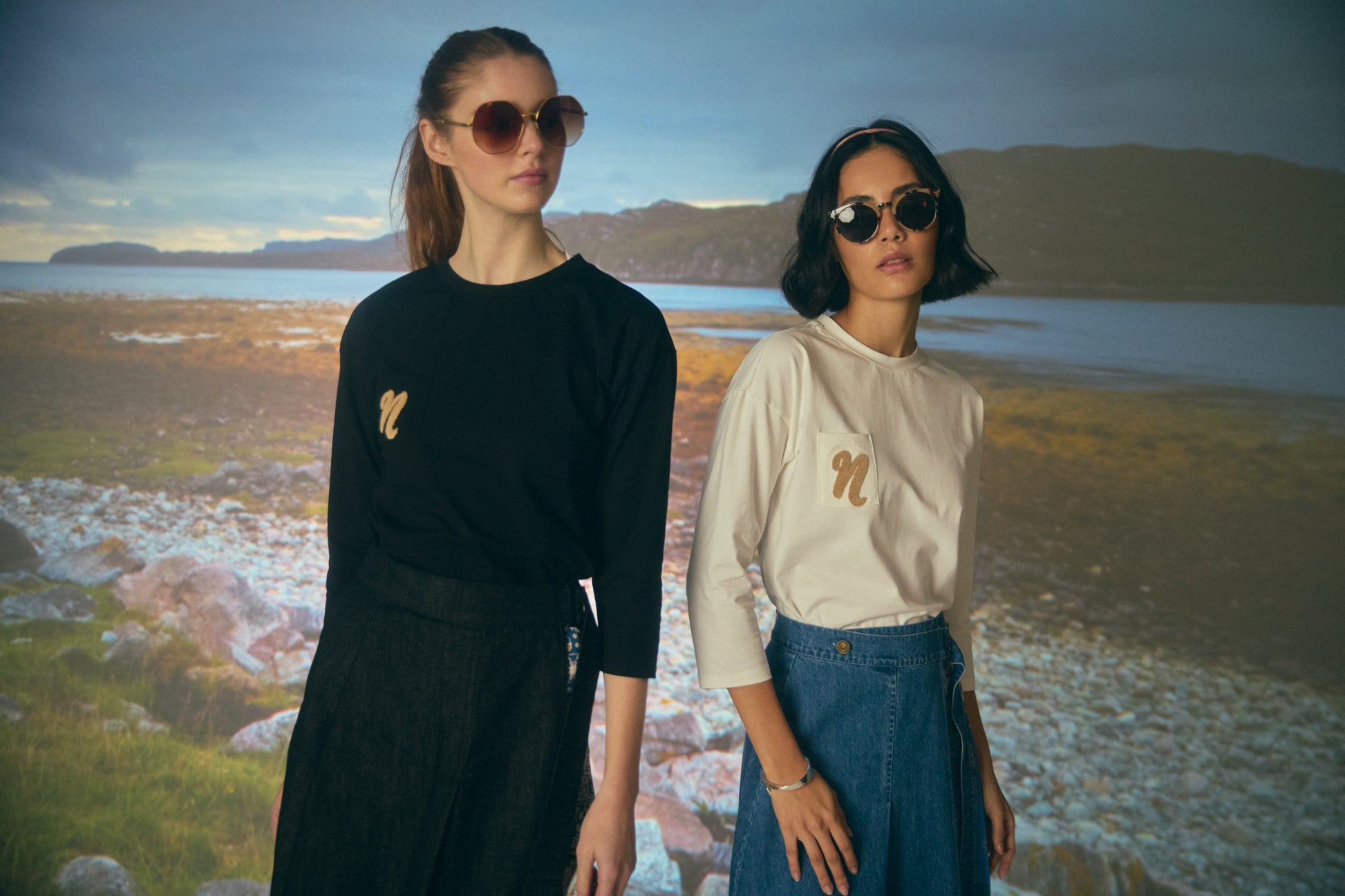 NOI-NR-399 BLACK LOGO T-SHIRT