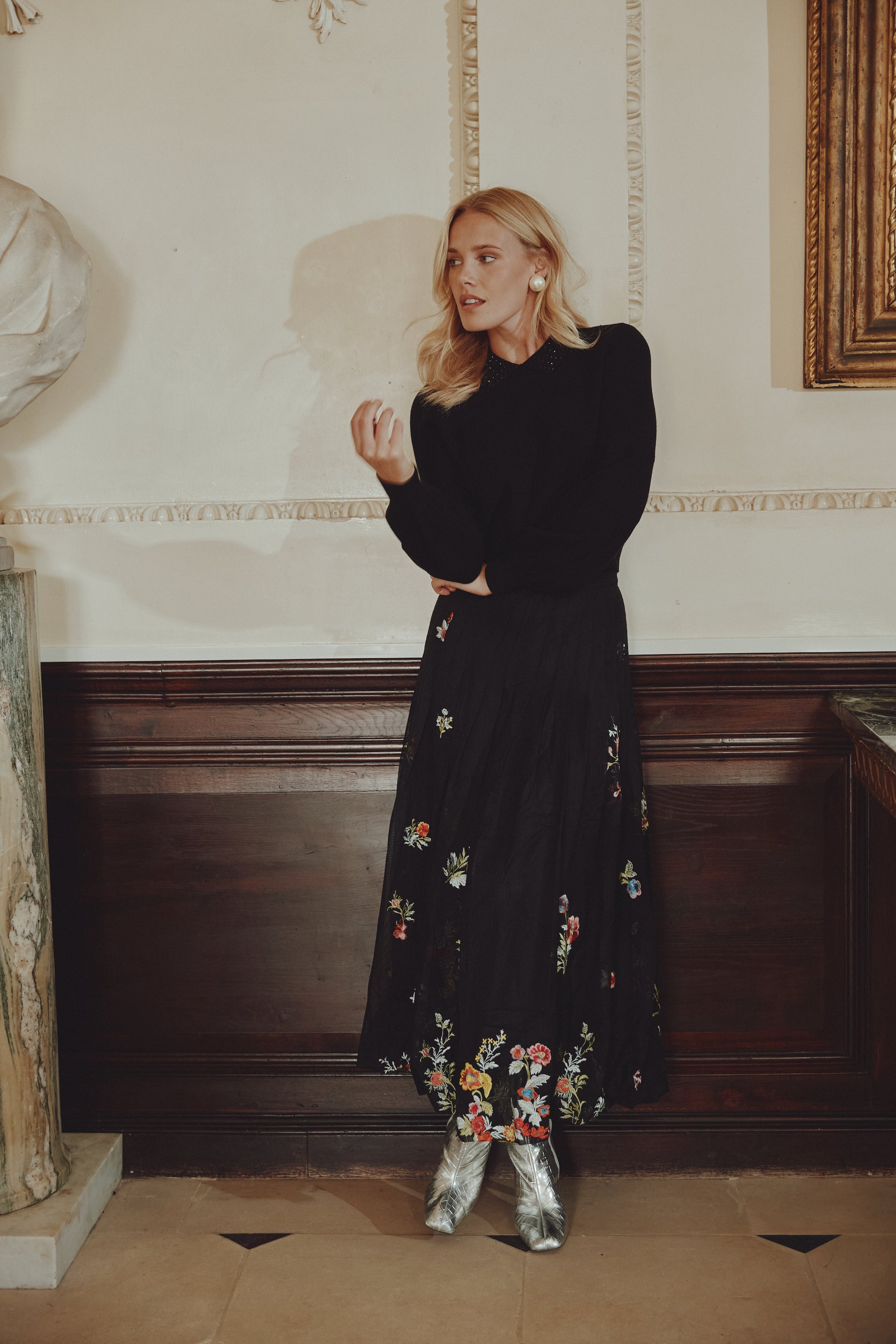 NOI-NR-428 BLACK EMBROIDERY MESH BUBBLE SKIRT