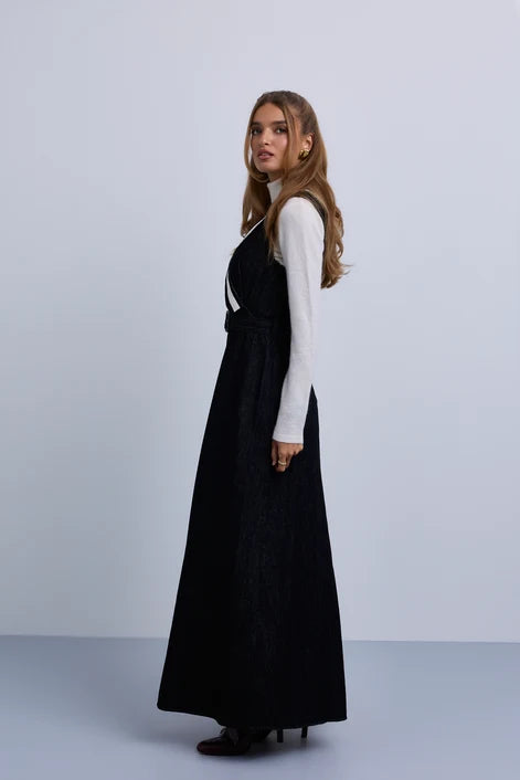 NOI-NR541 BLACK DENIM SLEEVELESS DRESS