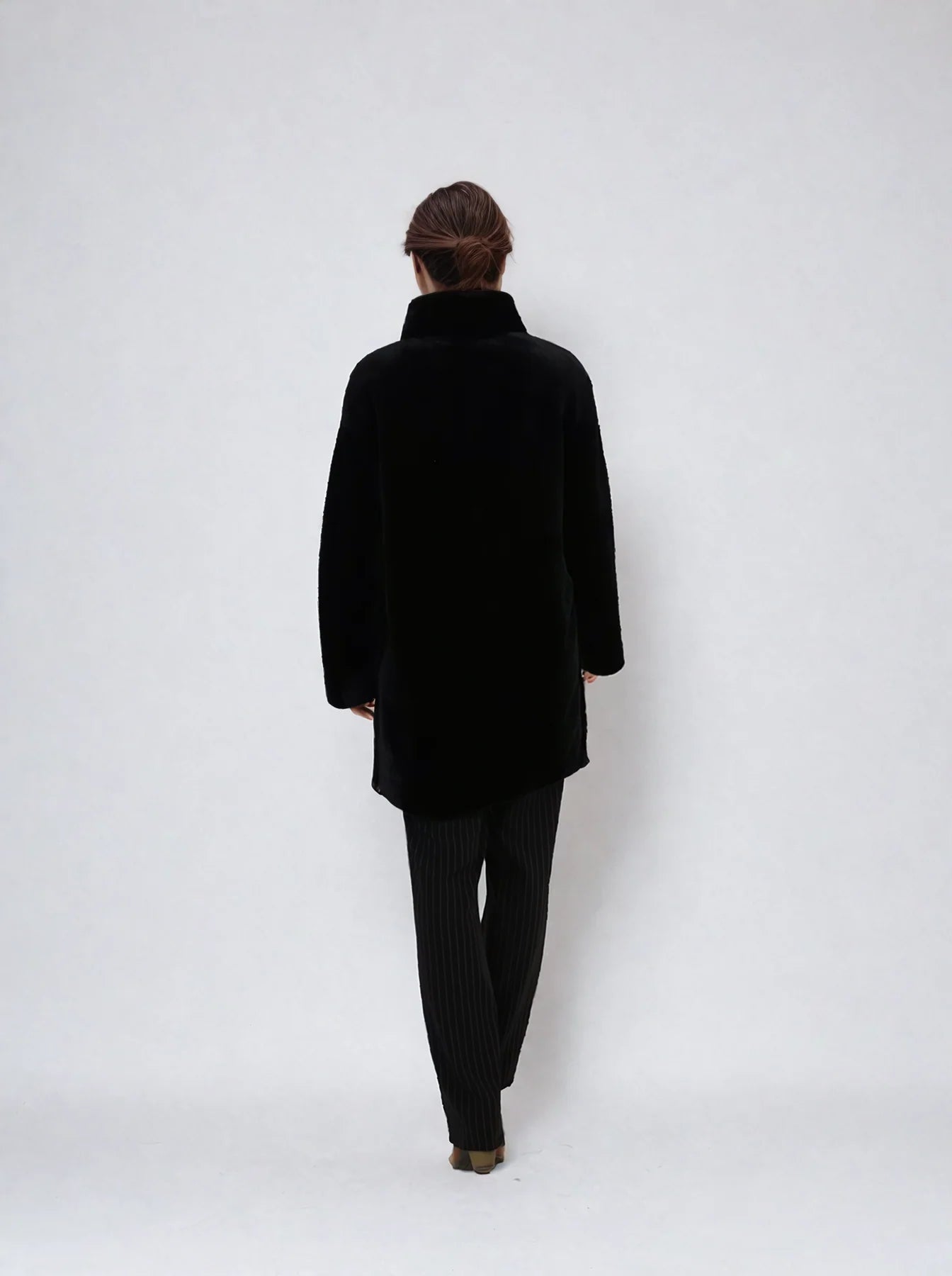 LVN-HARFLEUR BLACK STRAIGHT LAMB COAT