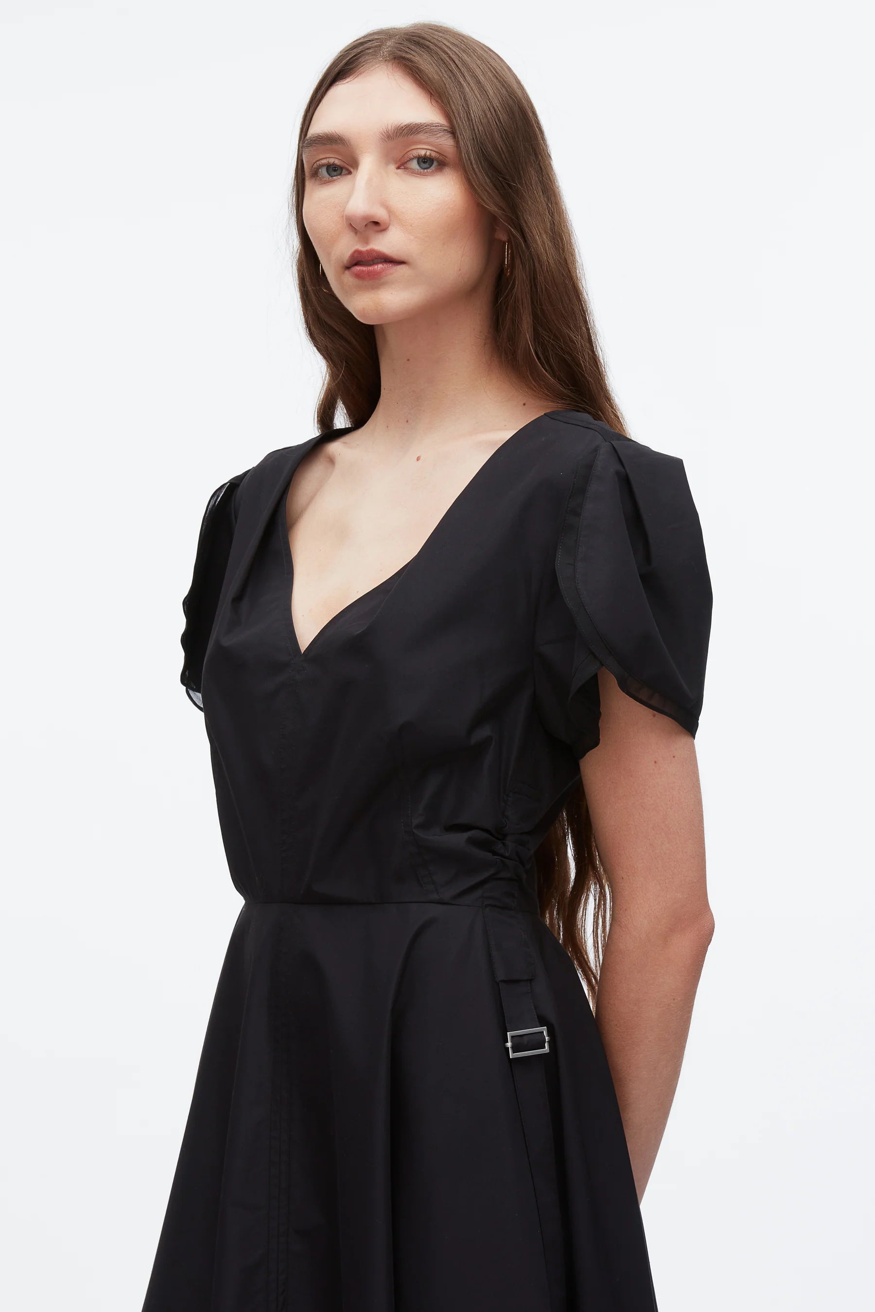 PLM-P51-90960LCE BLACK TULIP SLEEVE V-NECK DRESS