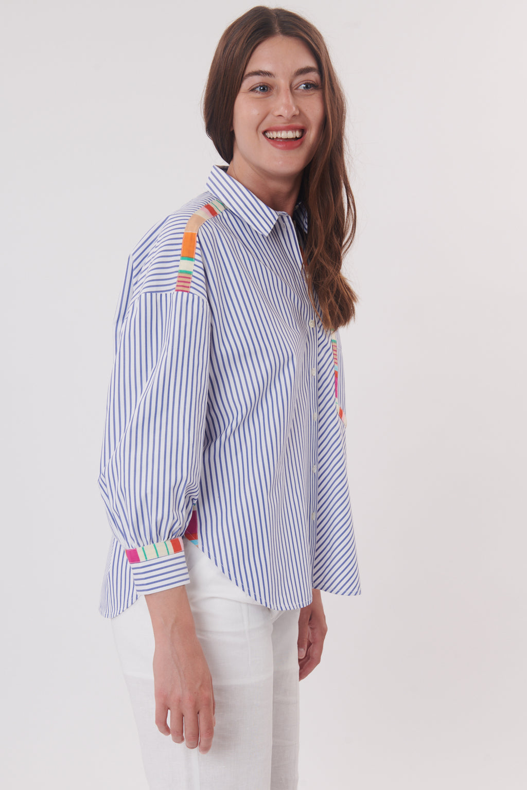 DRY-P420068 BLUE&WHITE STRIPED SHIRT