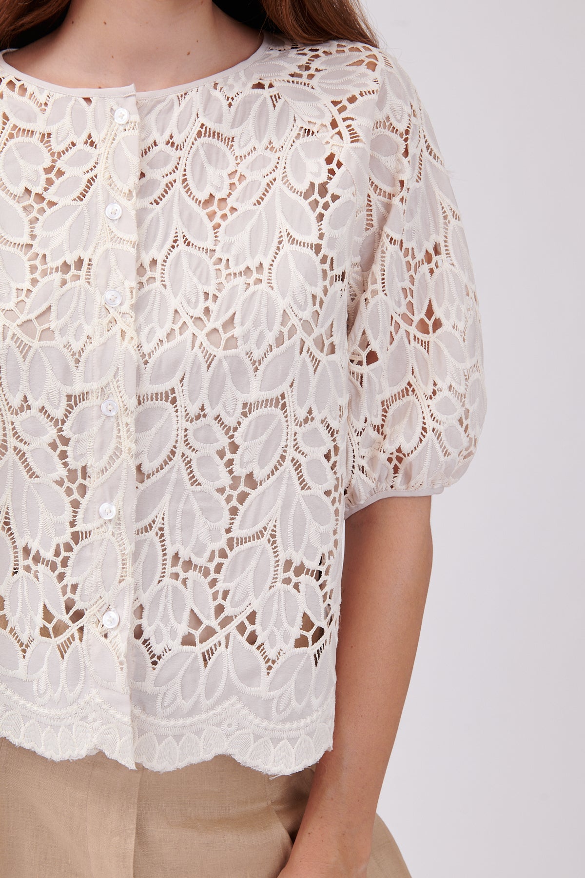 DRY-P425006 BEIGE LACE BLOUE