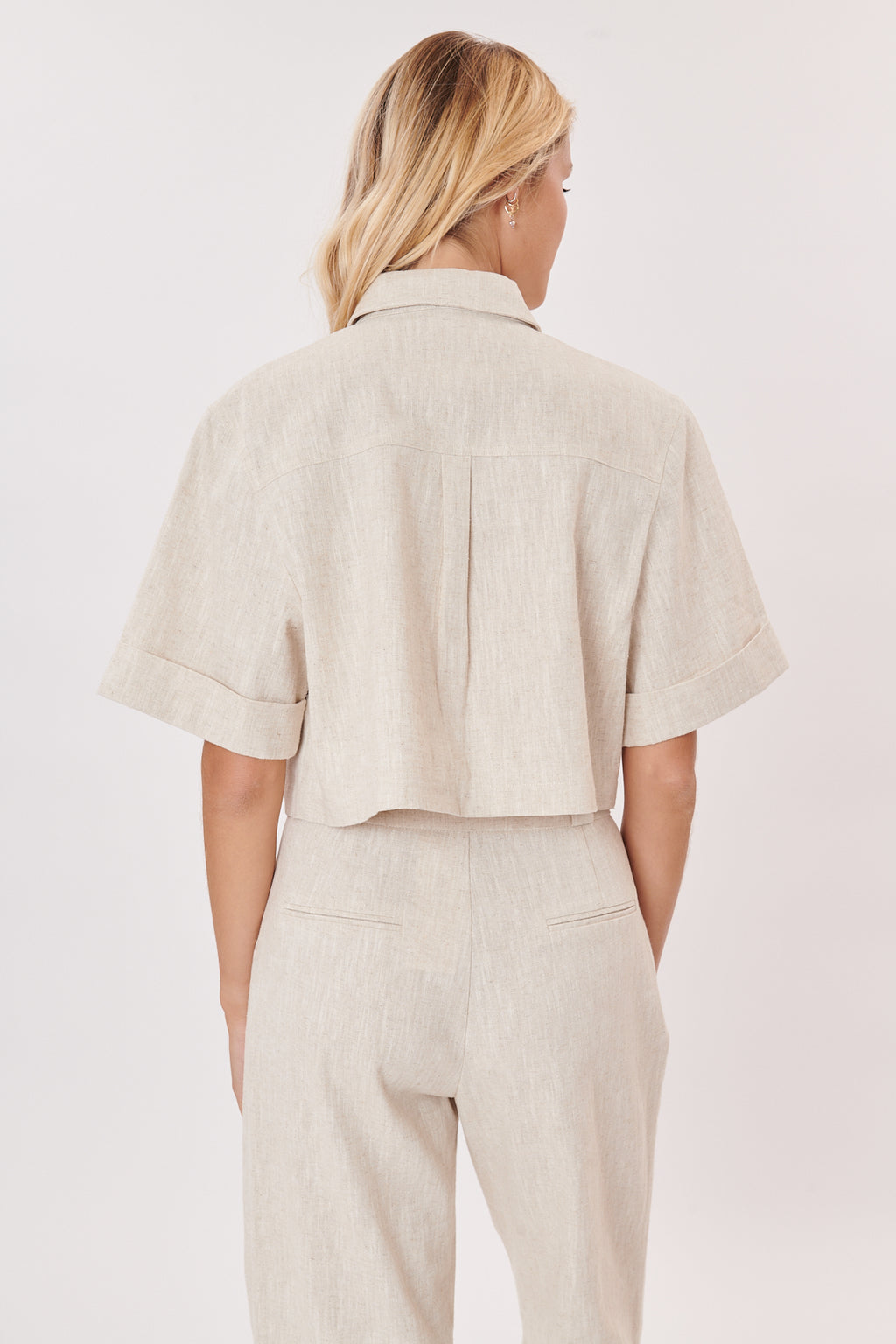 DRY-P485005 BEIGE CROP SHIRT