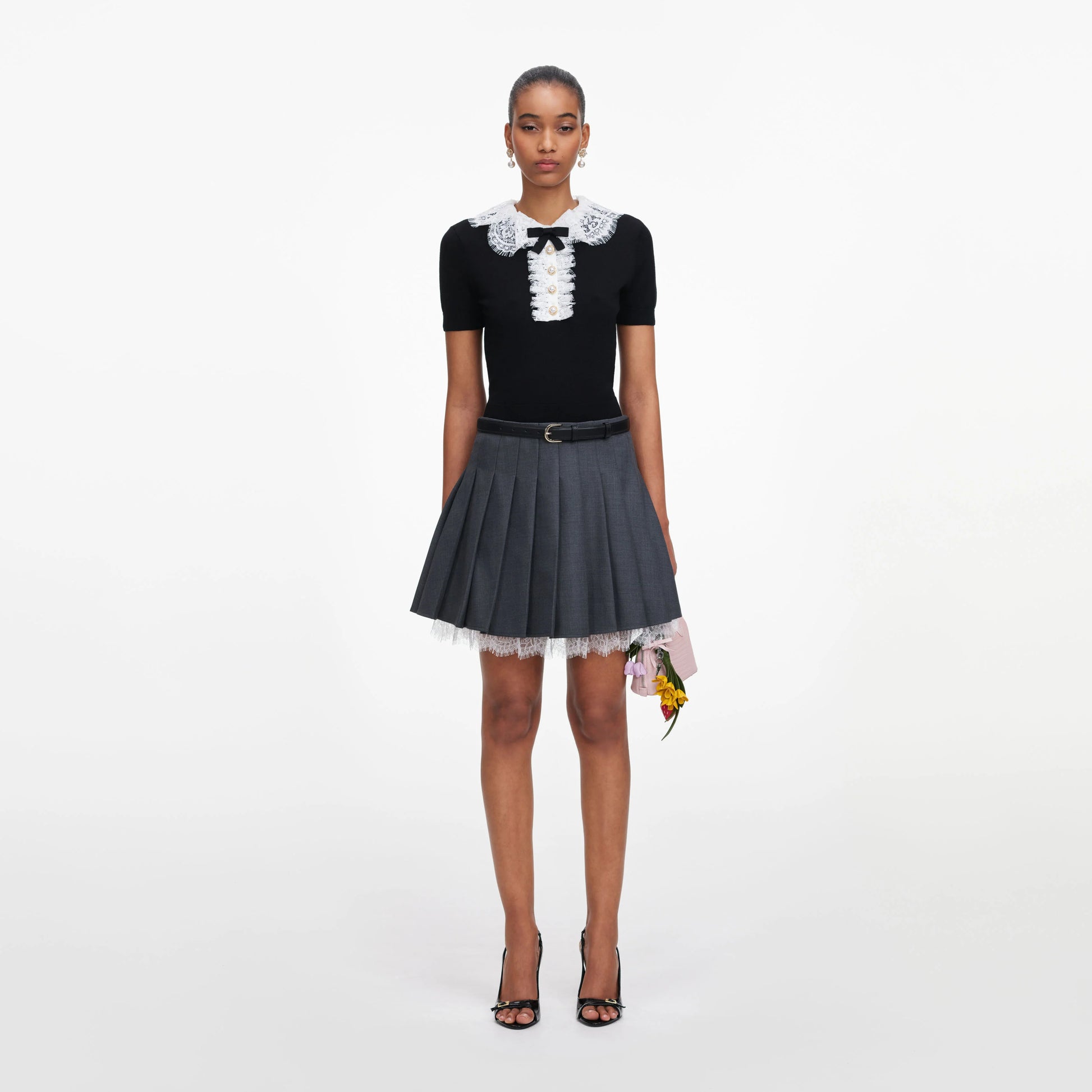 SPO-PF26-134T BLACK LACE COLLAR TOP