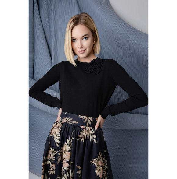 MUN-MNS4567 BLACK ROSAIRE TOP