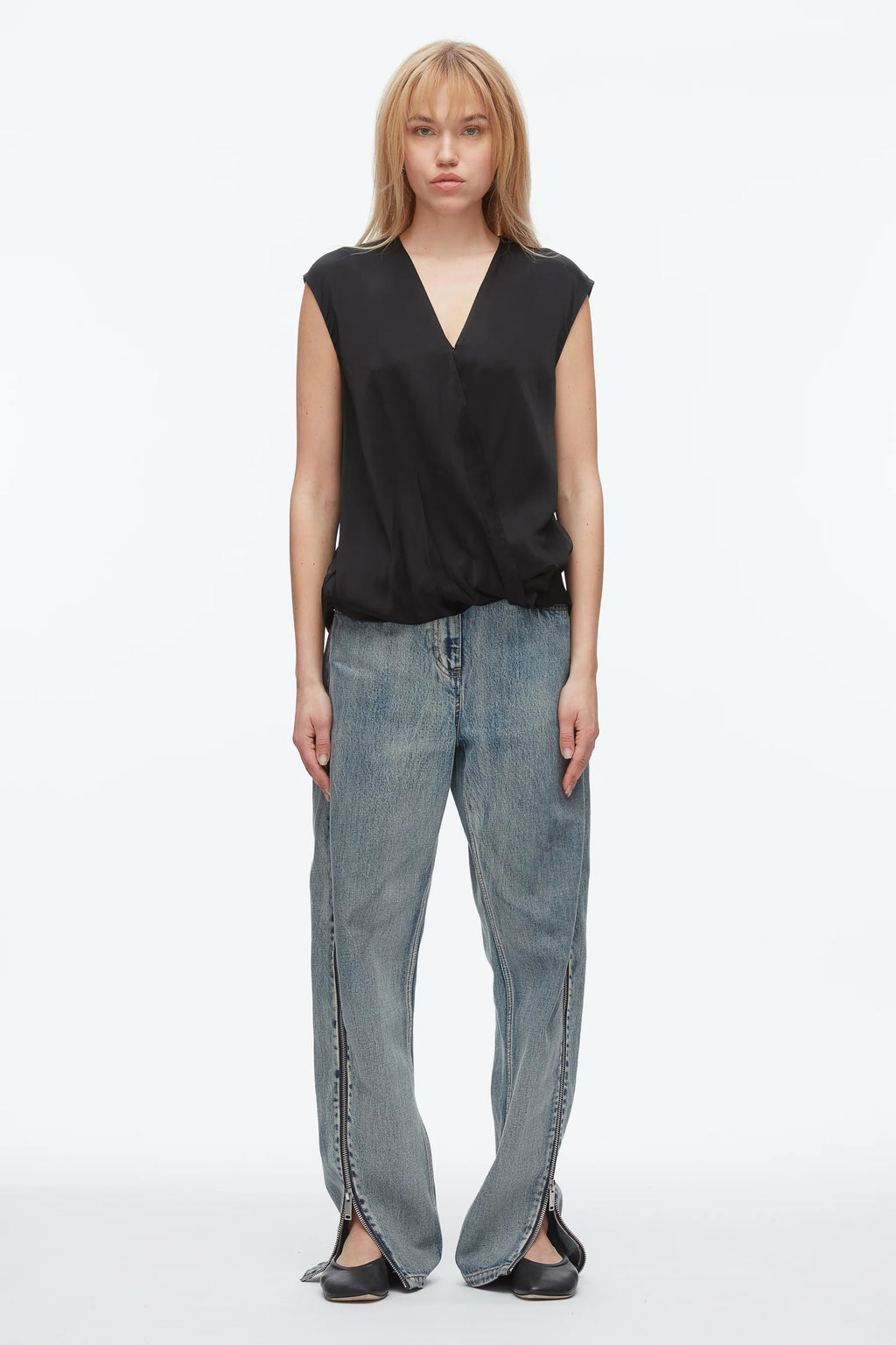 PLM-S251-2018NVS BLACK SLEEVELESS BLOUSE