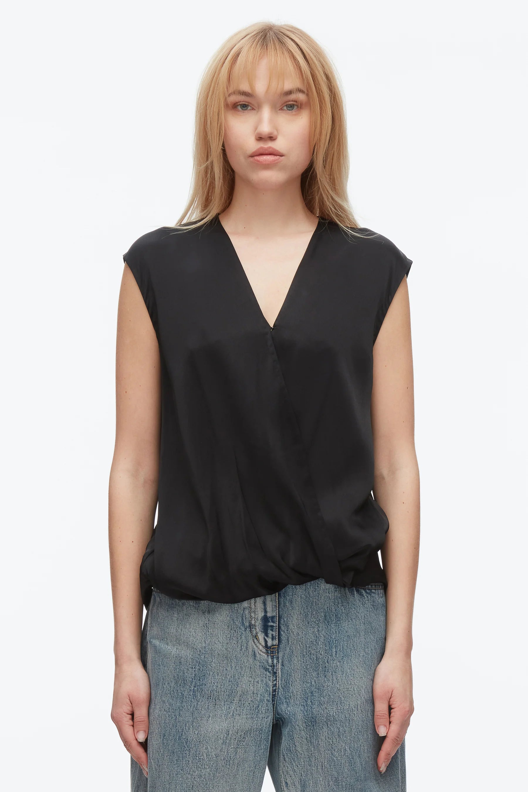 PLM-S251-2018NVS BLACK SLEEVELESS BLOUSE