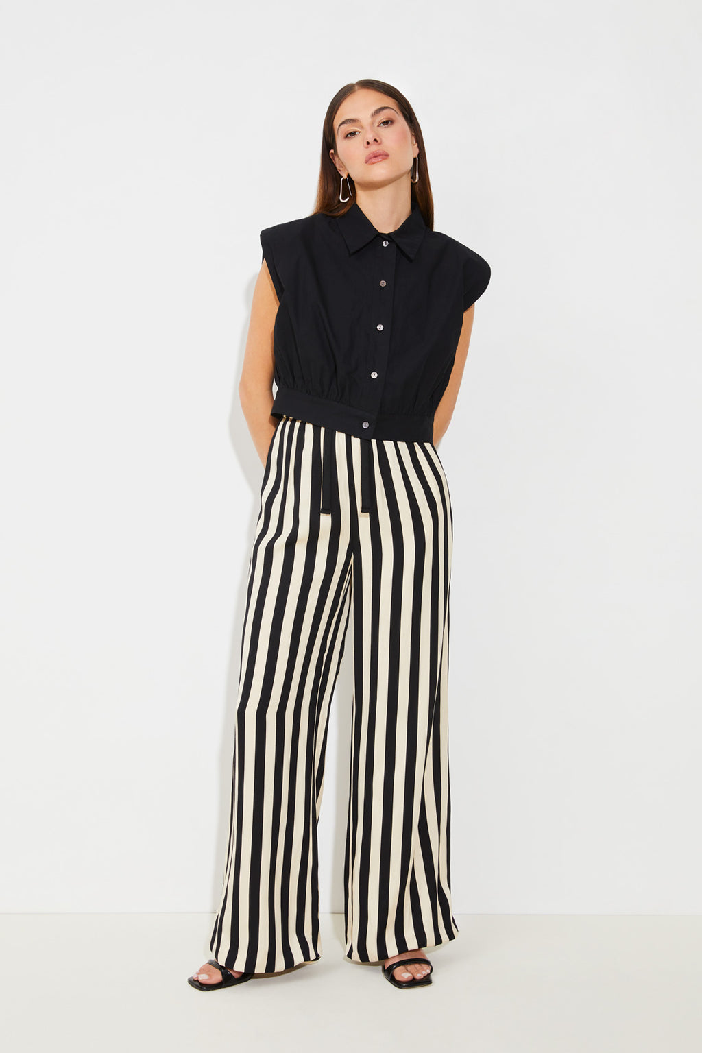 SUN-S25C07168 LAZUR BLACK CROP VEST