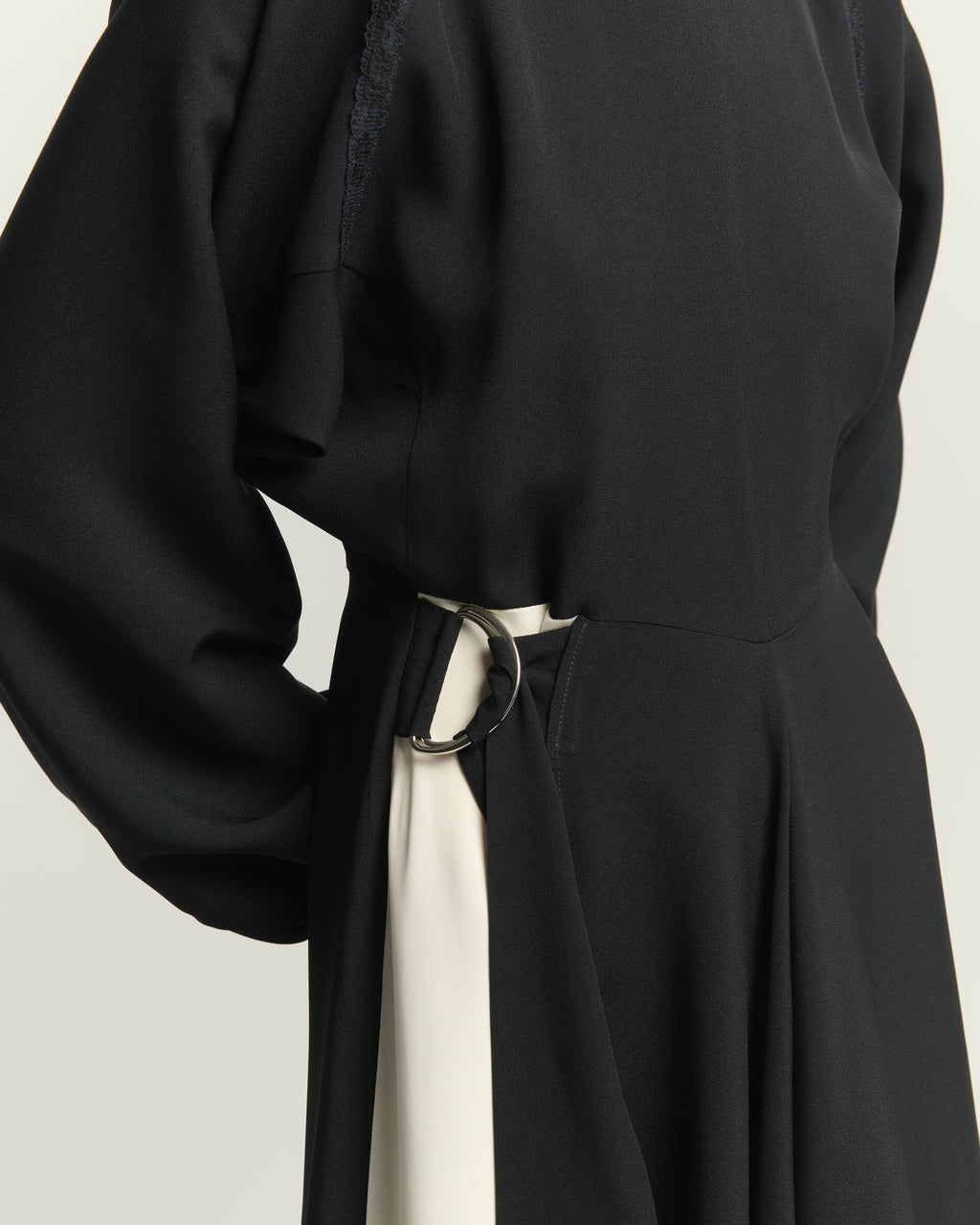 BEA-AB2C67SATBIC BLACK&WHITE CONTRAST DRESS