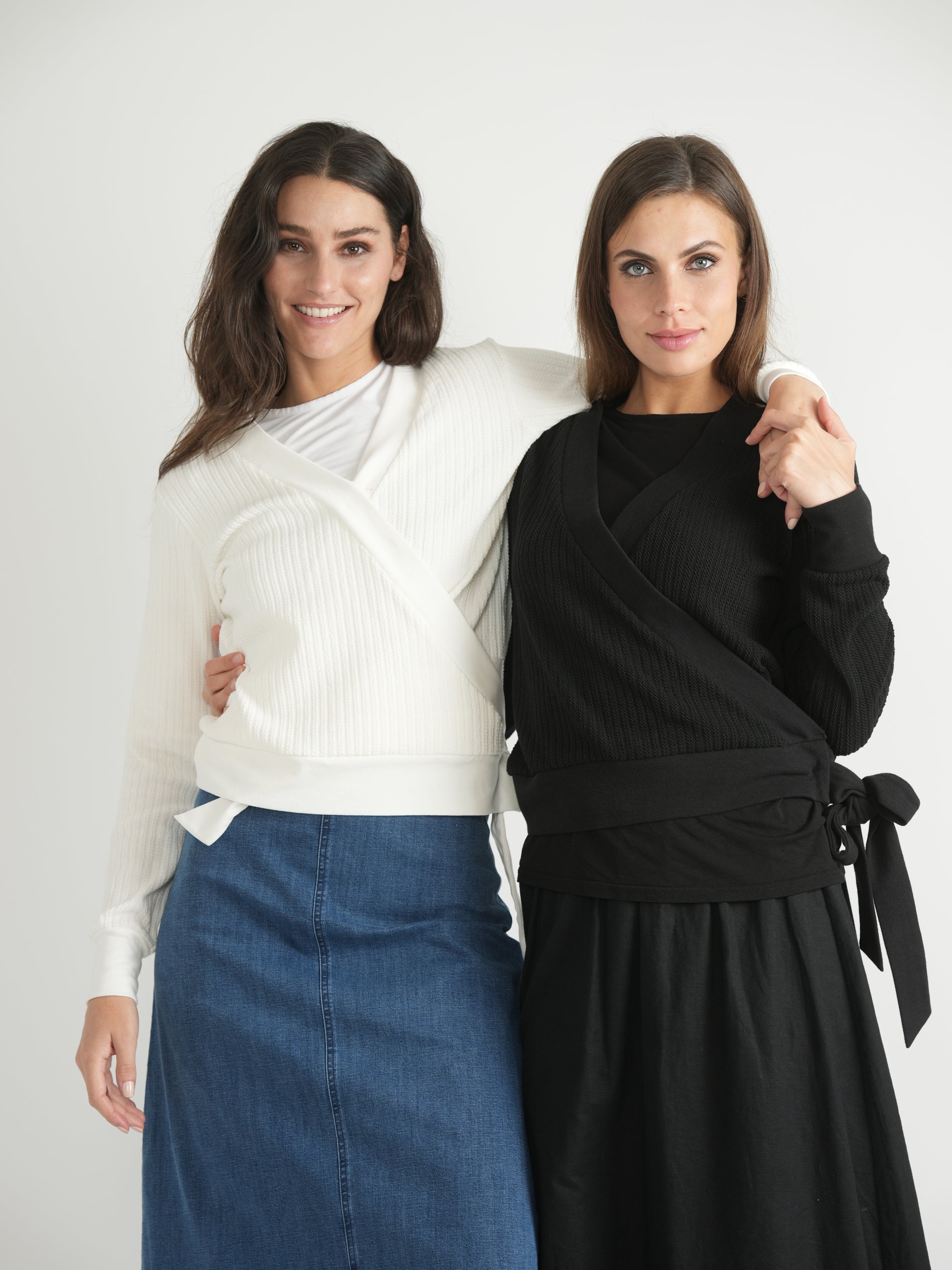 DEJ-SB4CM8801T WHITE WRAP CARDIGAN