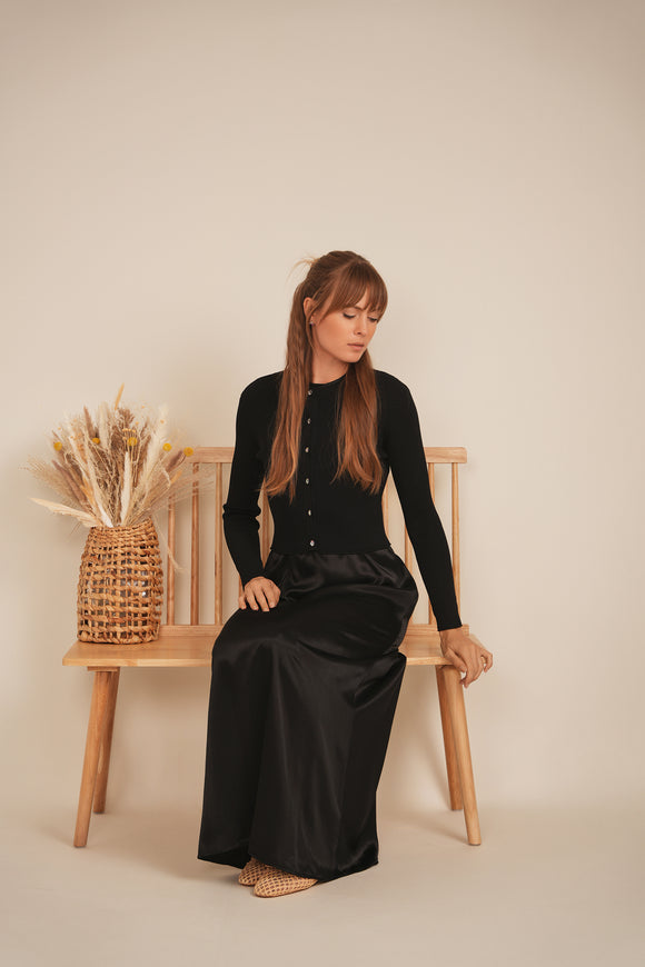 DEJ-SB5CM1312TE BLACK DIAMOND BUTTON CARDIGAN