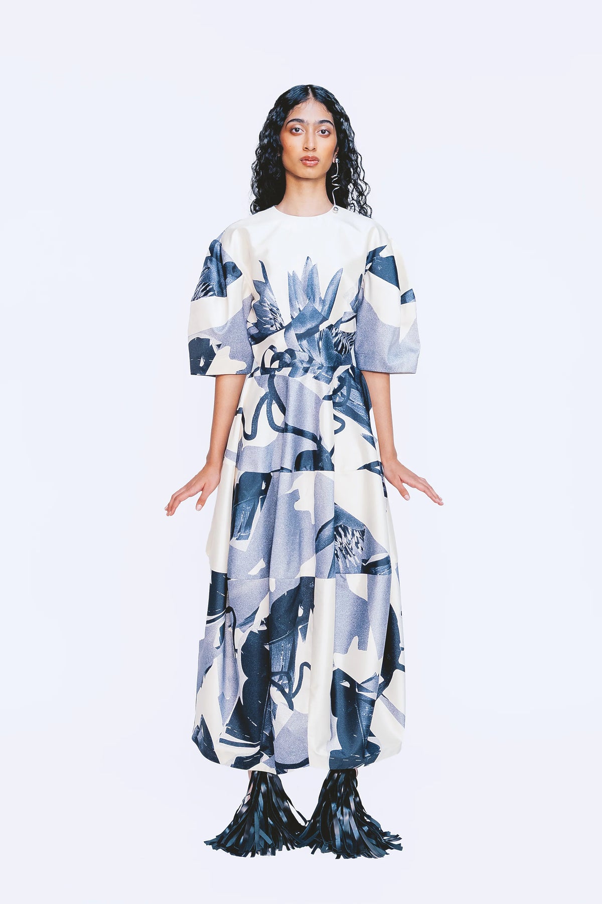 LVB-RS27-008 GRAPHITE PRINT DRESS