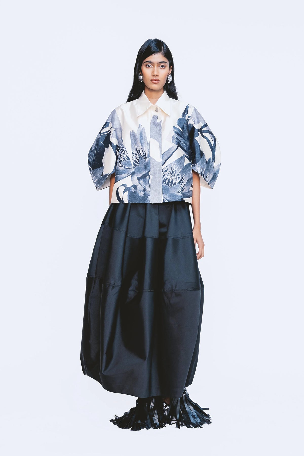 LVB-RS27-013 GRAPHITE BANANA BLOOM BLOUSE