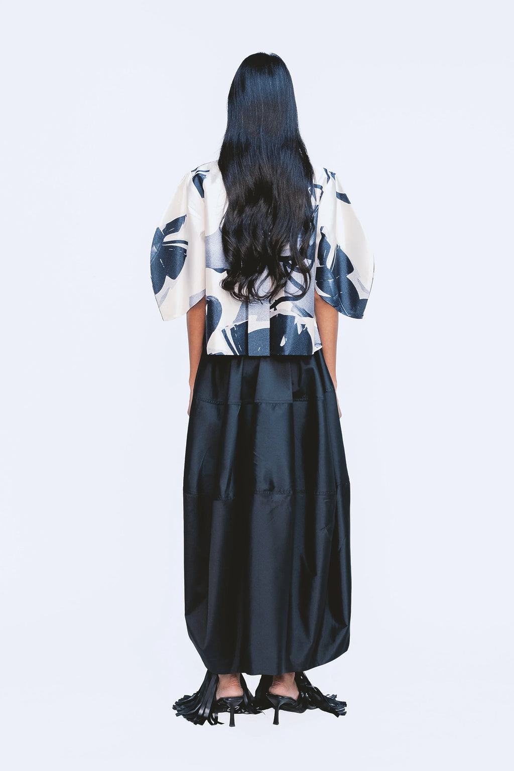 LVB-RS27-013 GRAPHITE BANANA BLOOM BLOUSE
