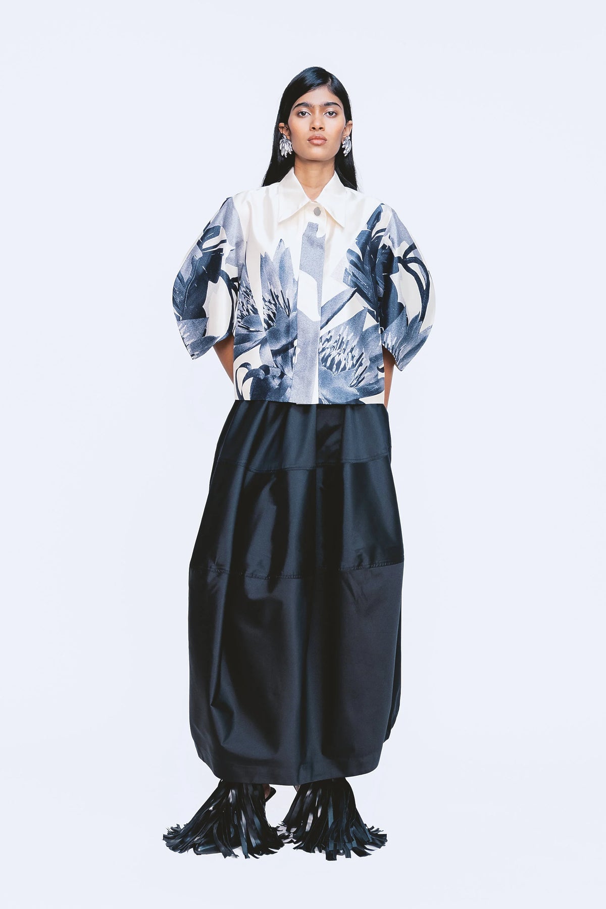 LVB-RS27-013 GRAPHITE BANANA BLOOM BLOUSE