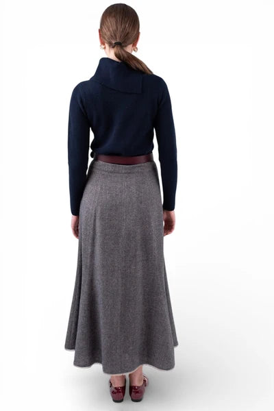 MUN-MNA7049 NAVY ESTELLE SKIRT