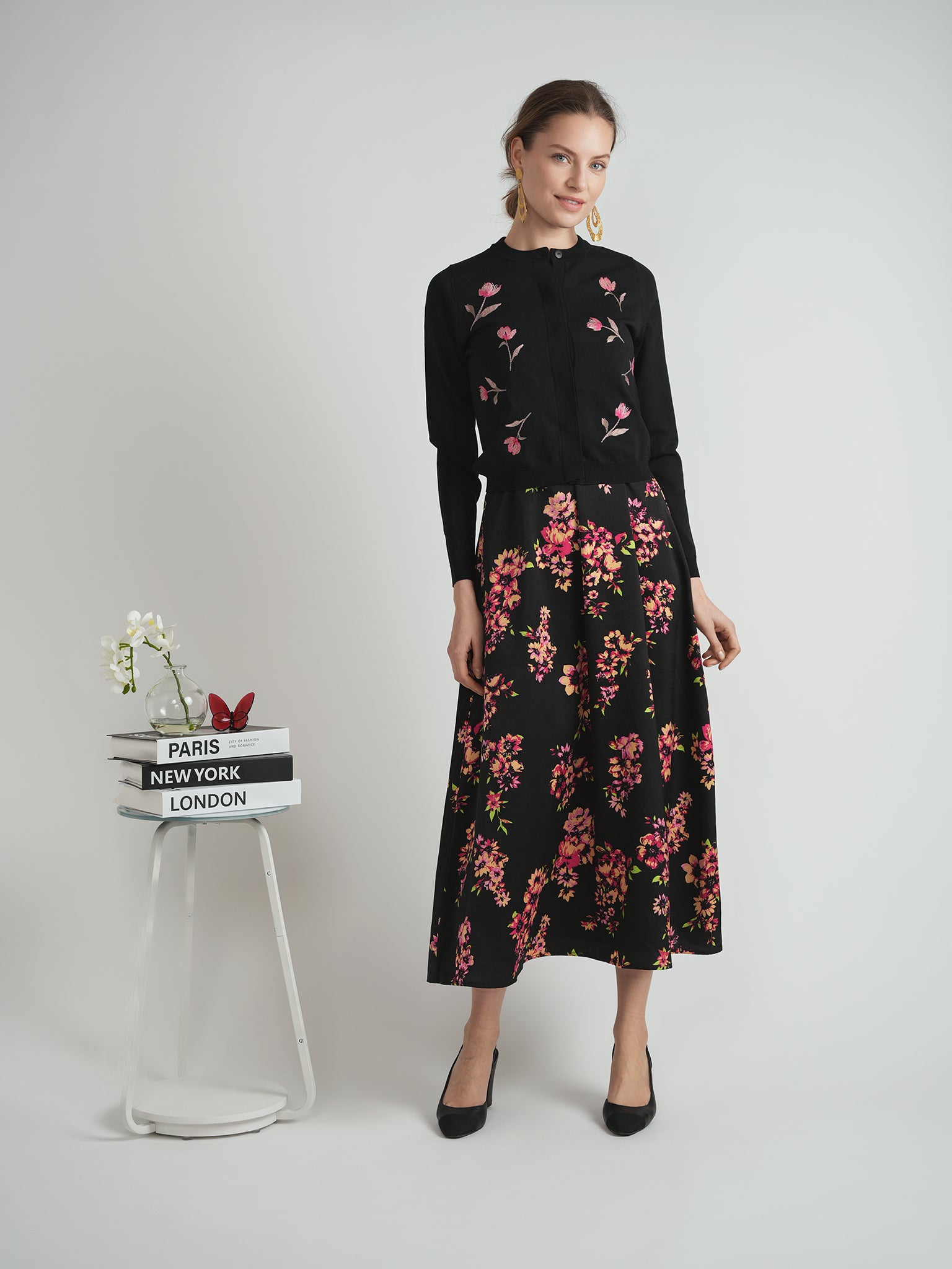 DEJ-WB5CM1614&WB5CM1613 BLACK&PINK TULIPS CARDI SET