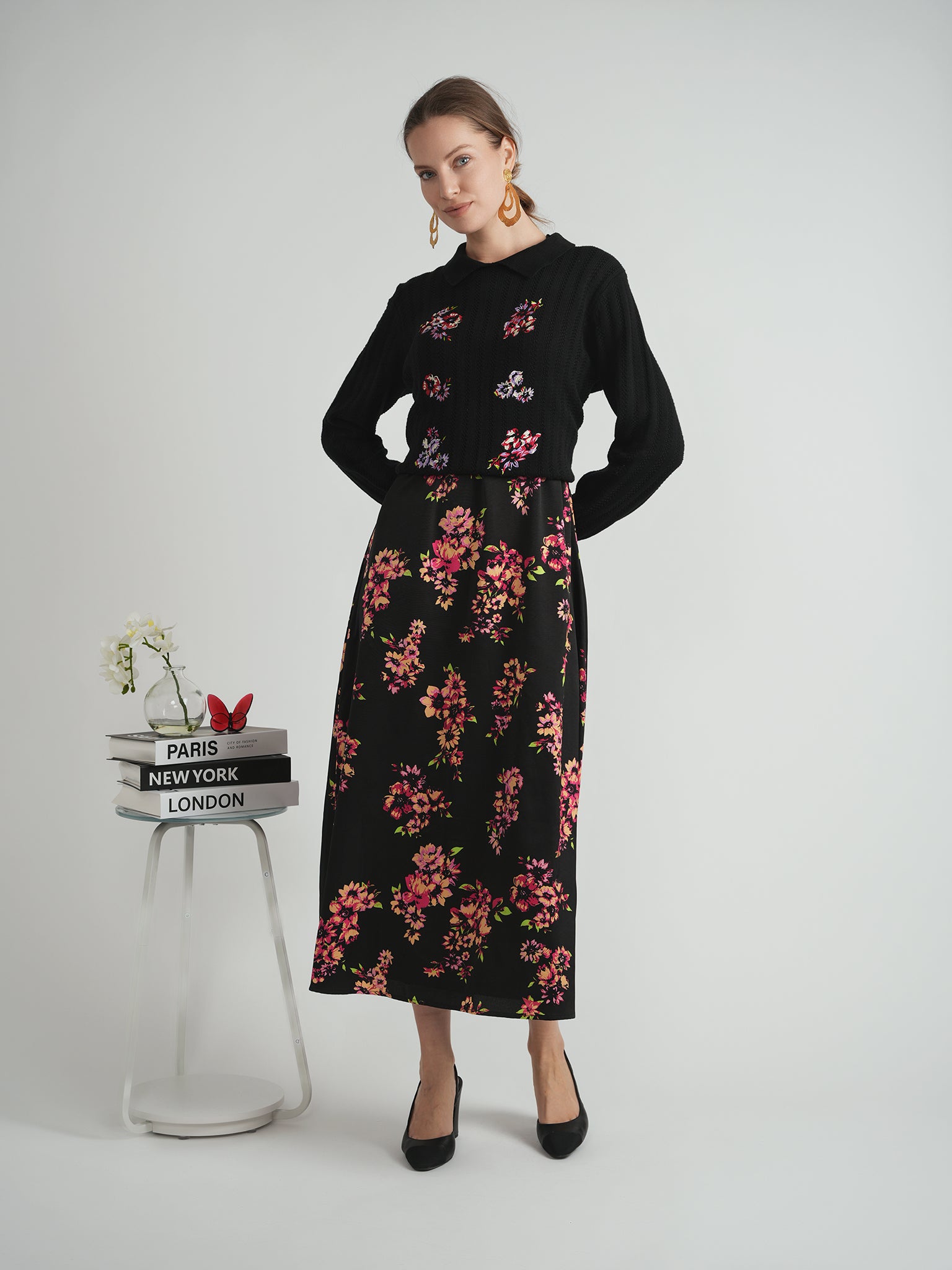 DEJ-WB5CM1614&WB5CM1613 BLACK&PINK TULIPS CARDI SET