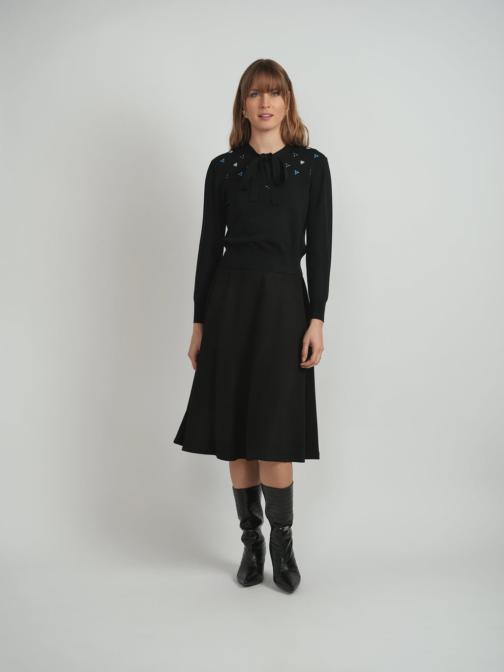 DEJ-WB5CM1701TE BLACK&MULTI STONES BOW TOP