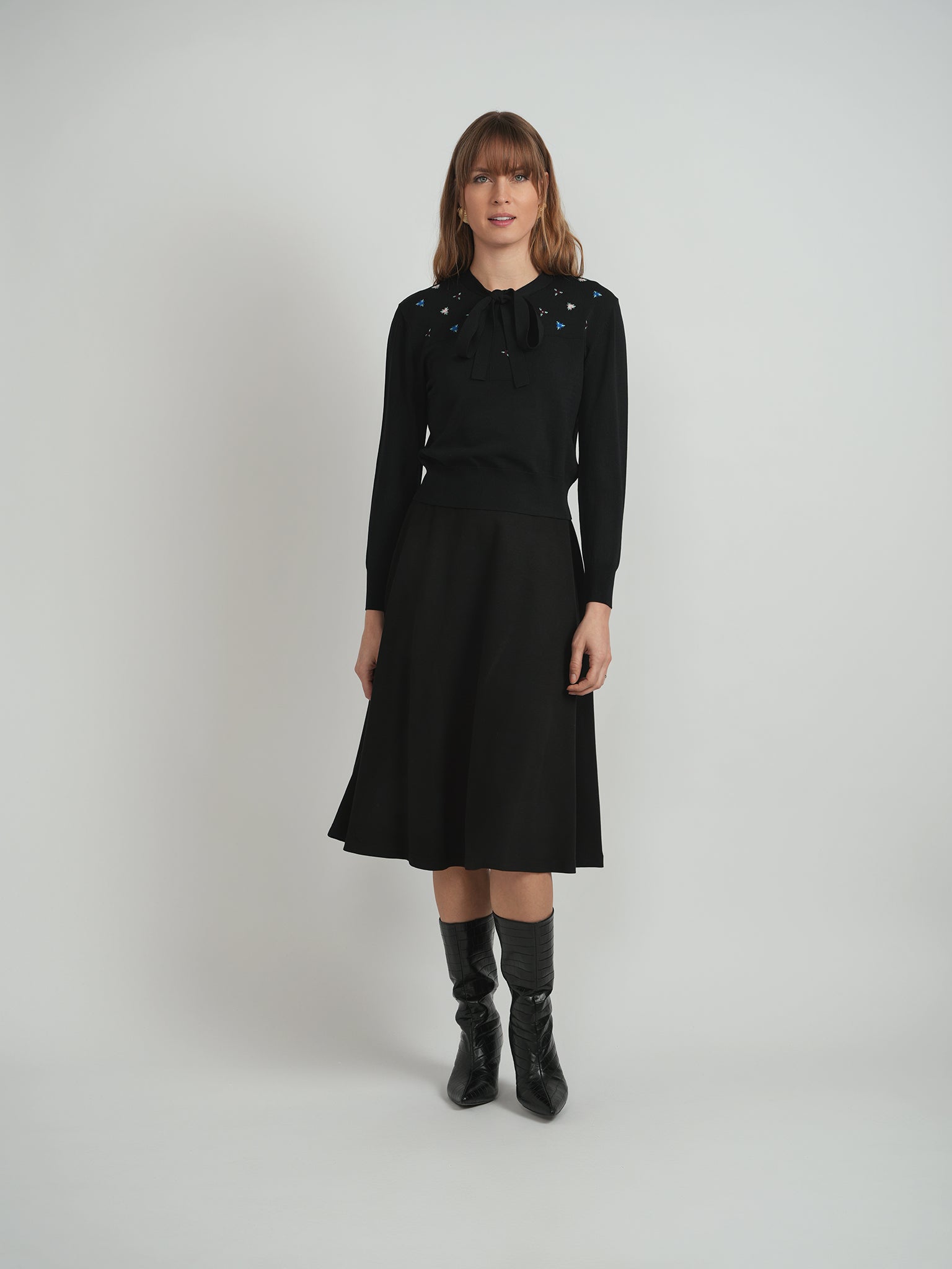 DEJ-WB5CM1701TE BLACK&MULTI STONES BOW TOP