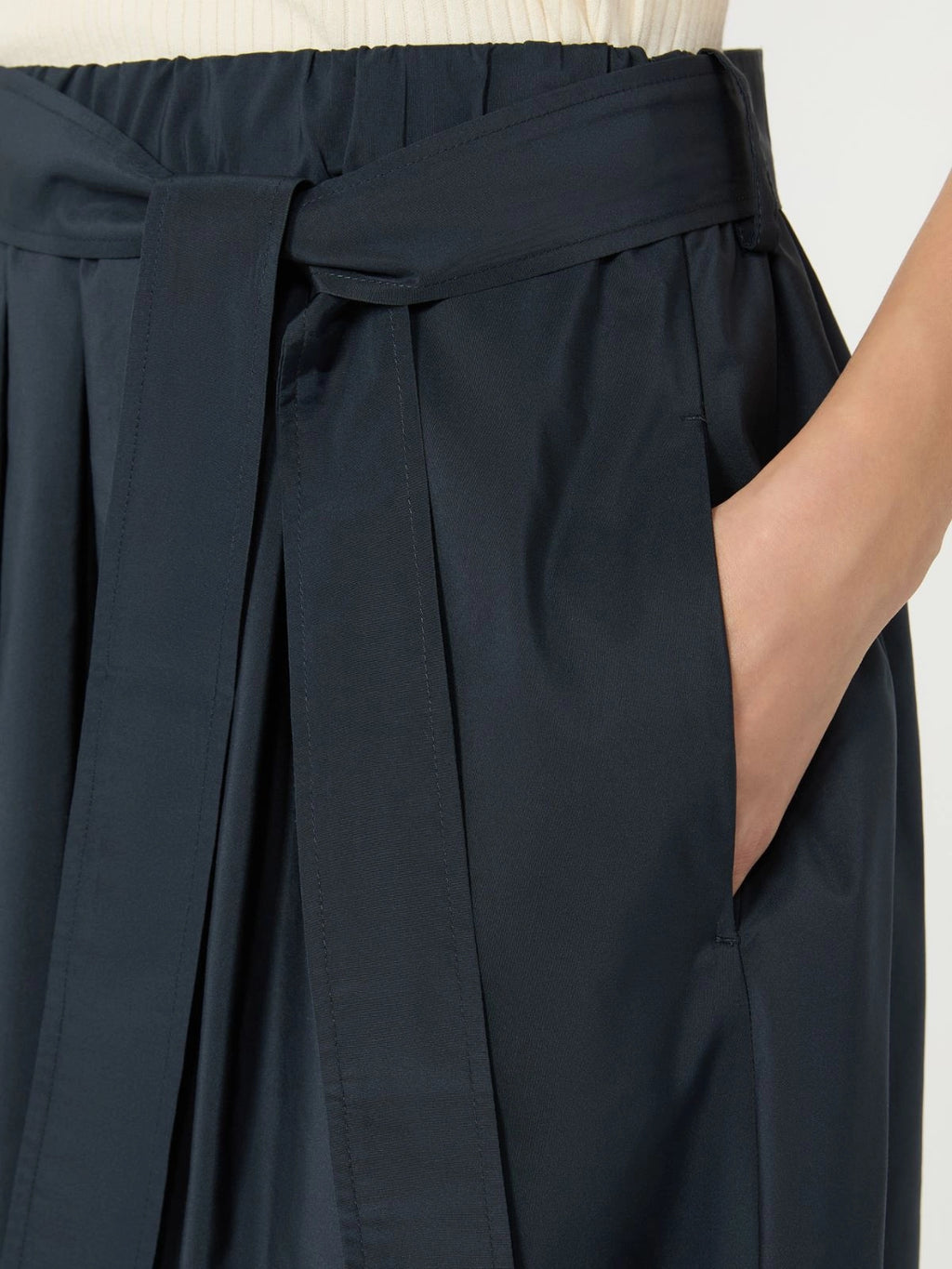 WKD-6510604 WKDALPACA NAVY TAFFETA SKIRT