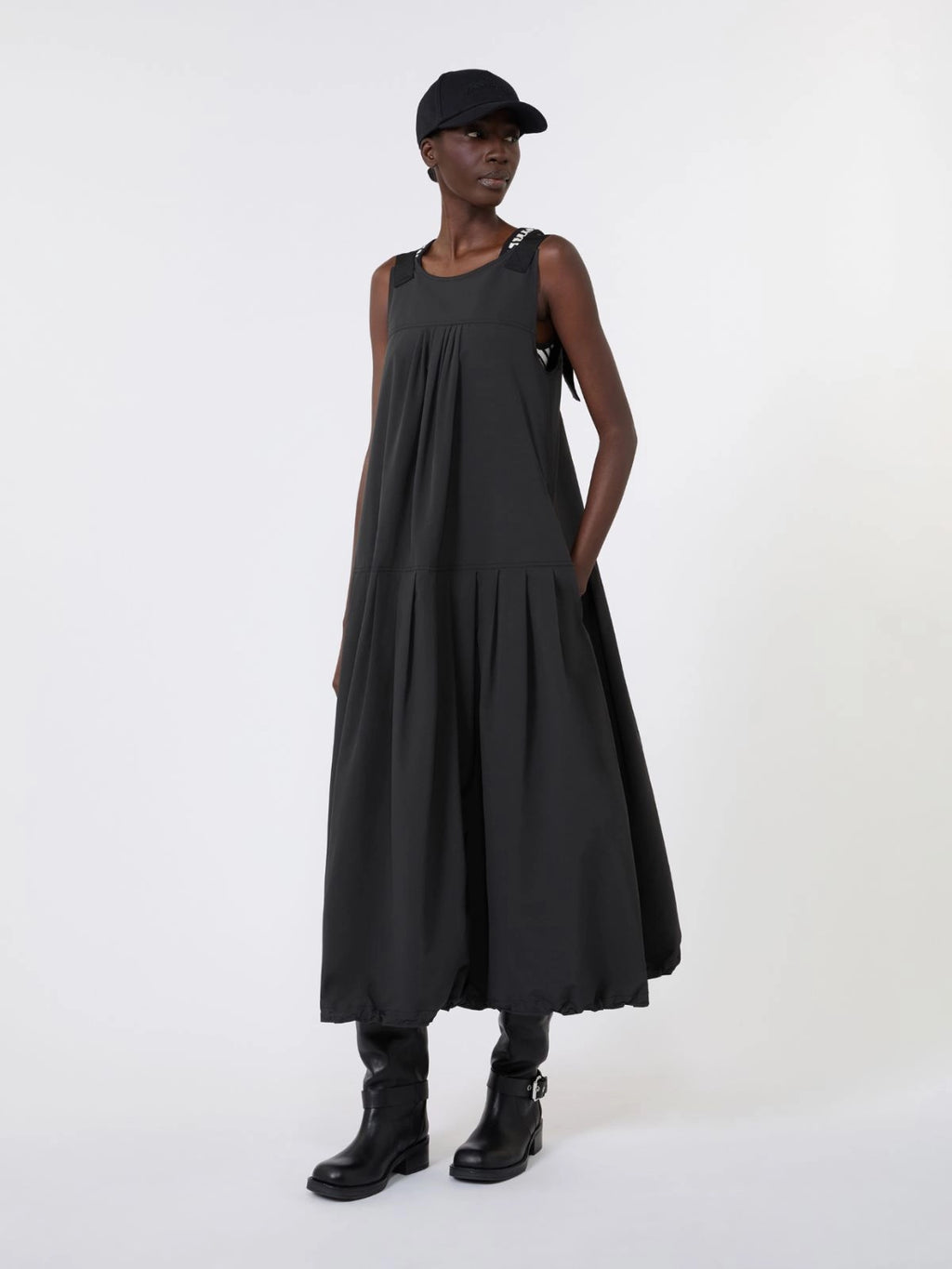 WKD-65606 WKDLEGENDA BLACK SLEEVELESS DRESS