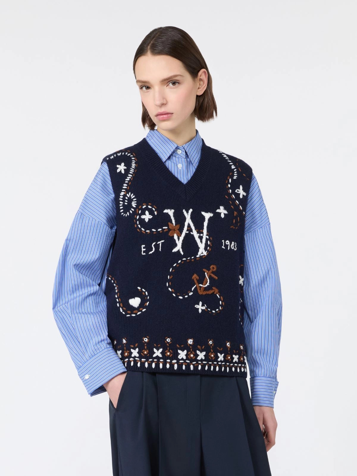 WKD-262535601 WKDCACAO BLUE EMBELLIHED MOTIF VET