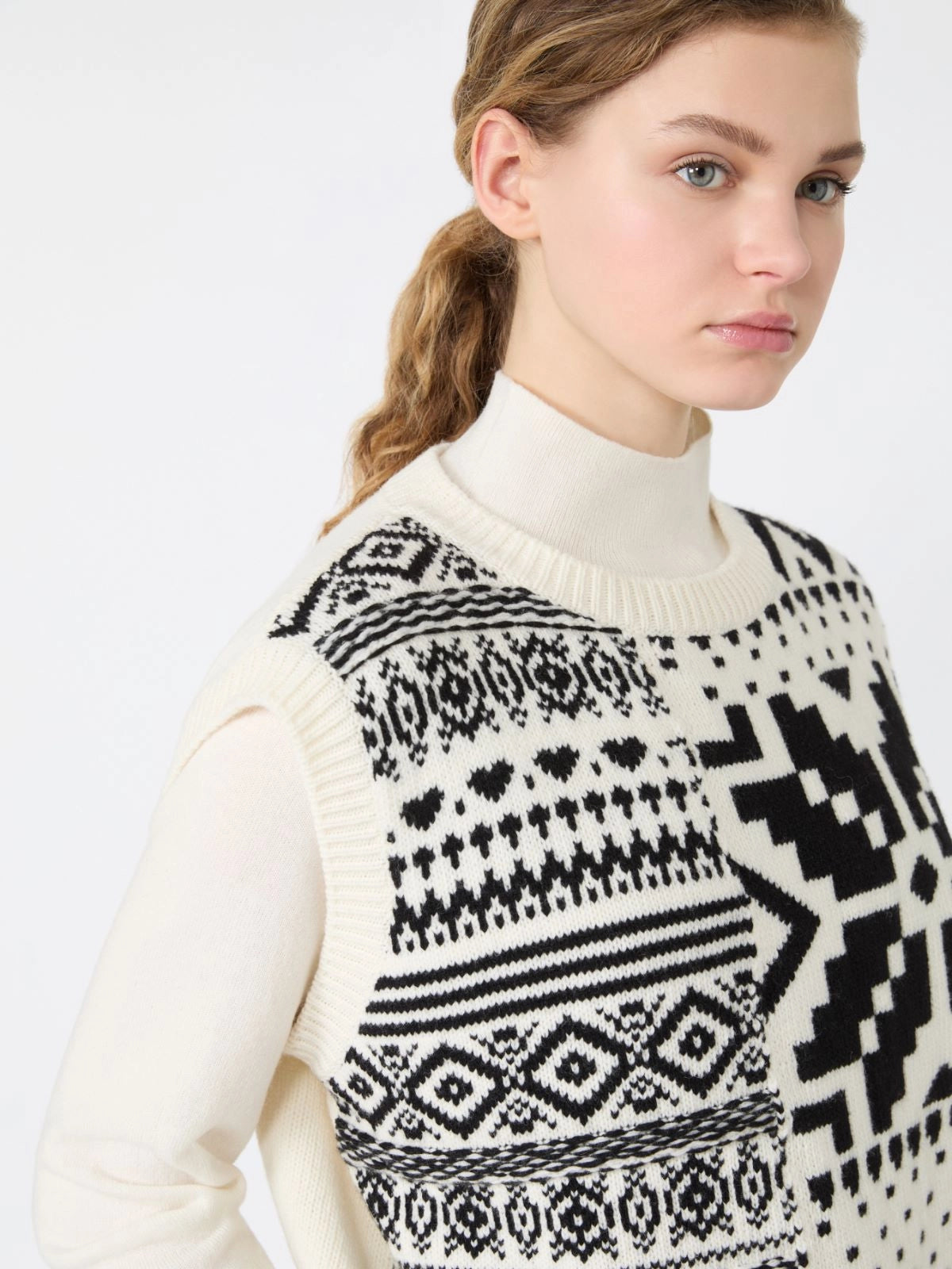 WKD-262535603 WKDSAVANA WHITE GEOMETRIC VEST