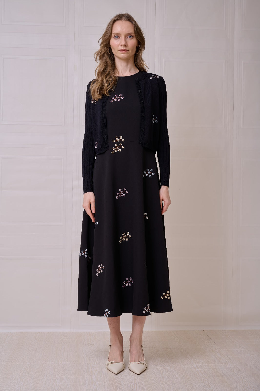 ROP-RPS2502&RPS2503 BLACK EMBROIDERED FLOWER CARDIGAN